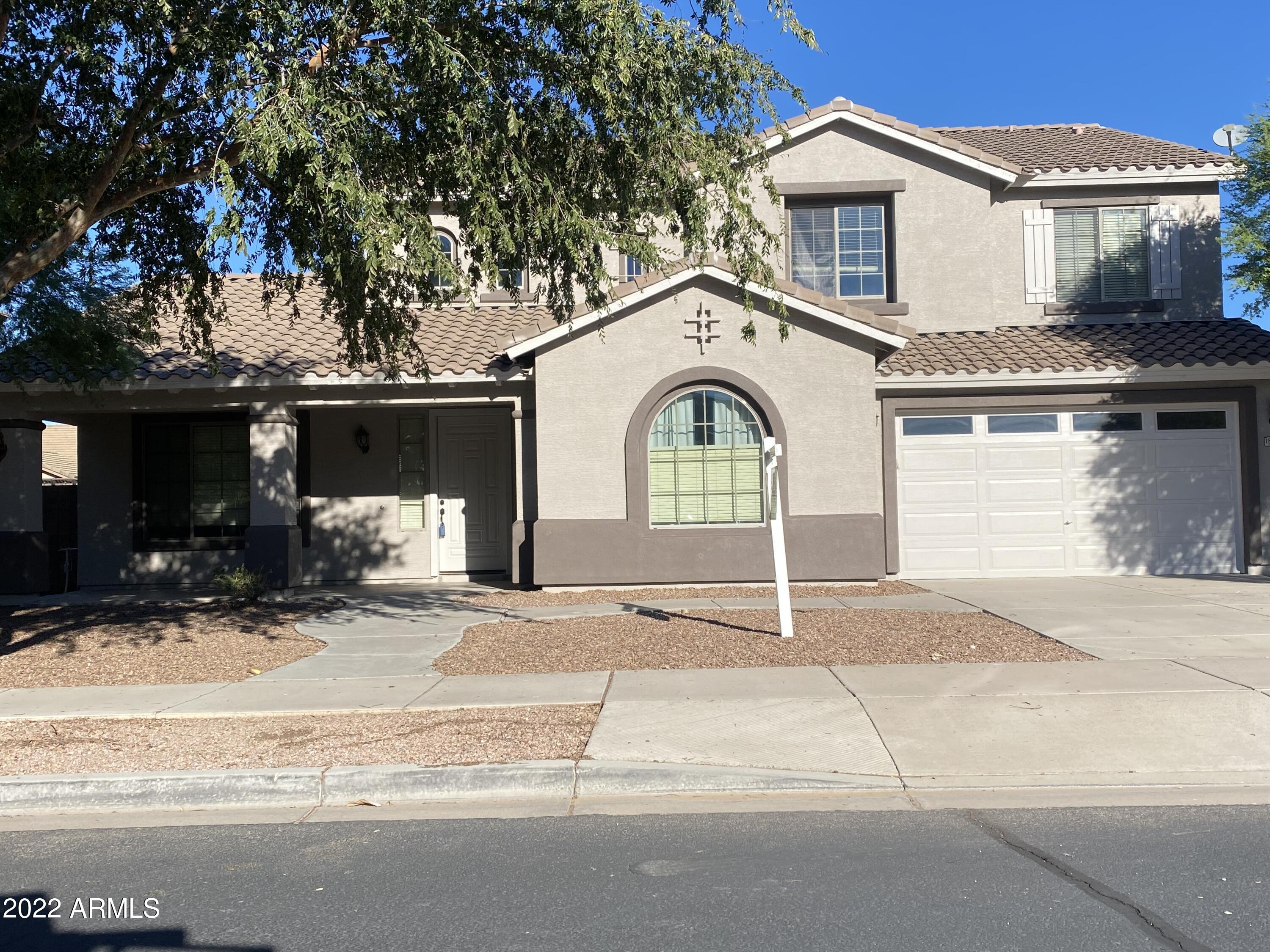 18686 E Mockingbird Drive — photo