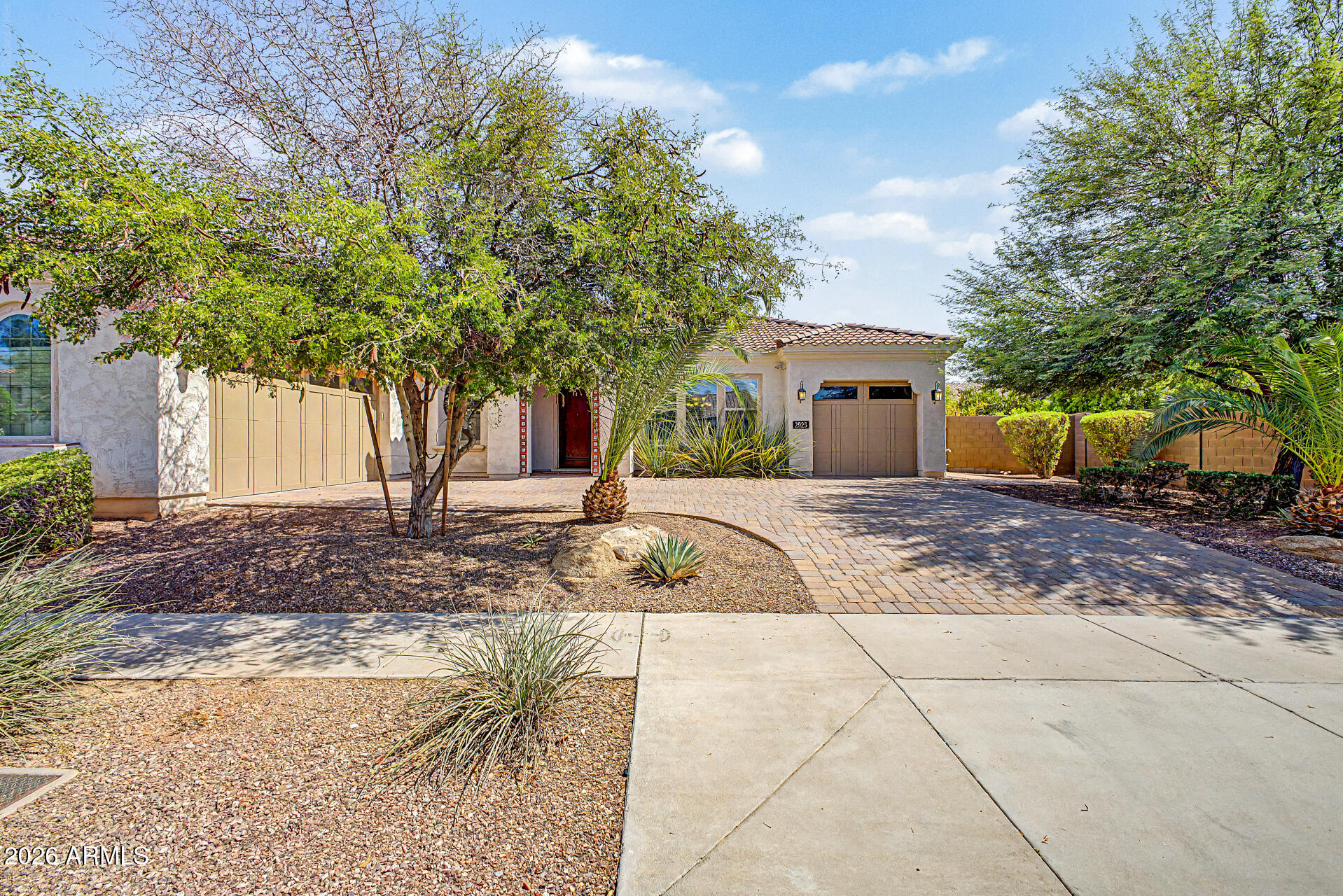 2923 E Constance Way — photo