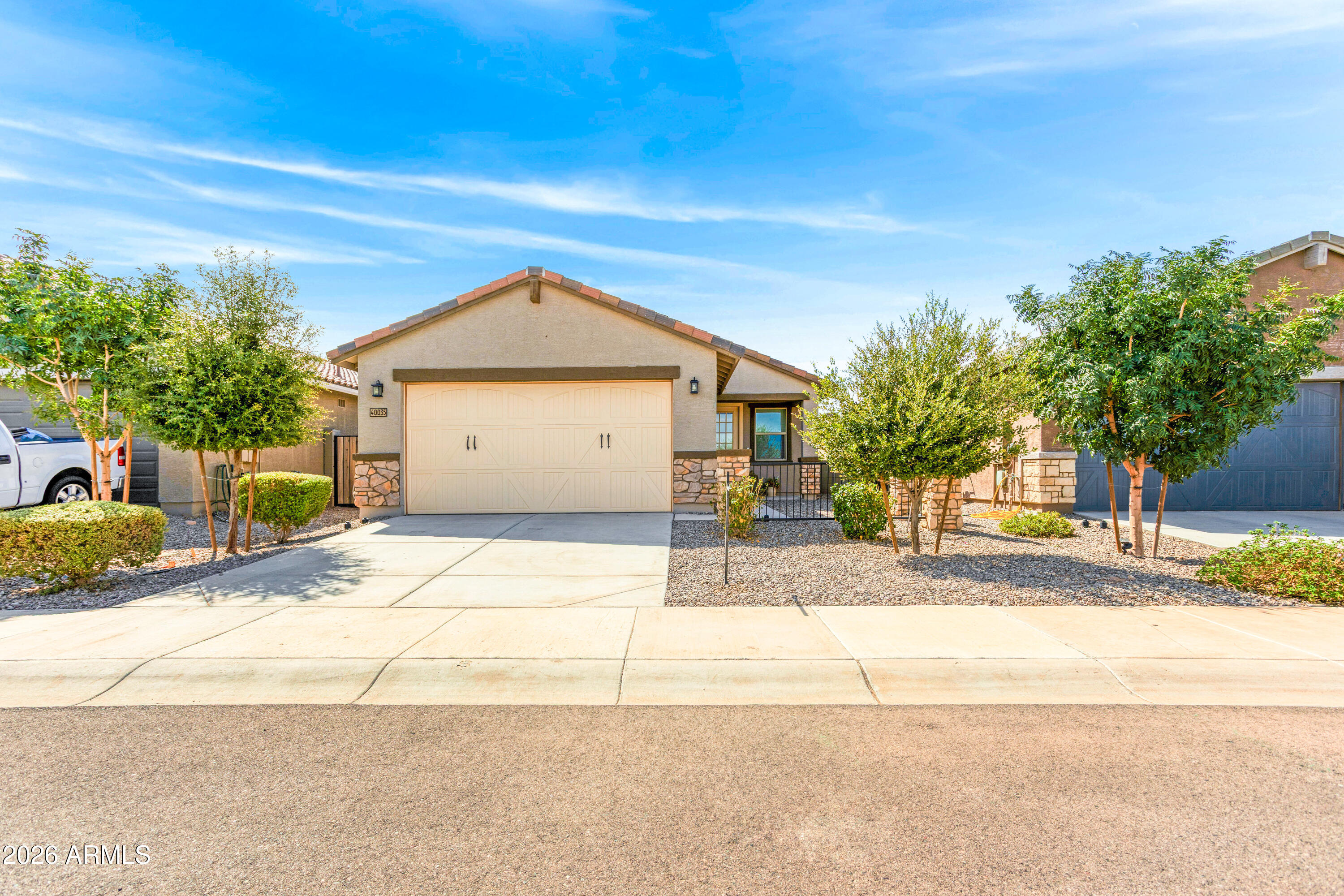 40035 W Cahill Drive — photo
