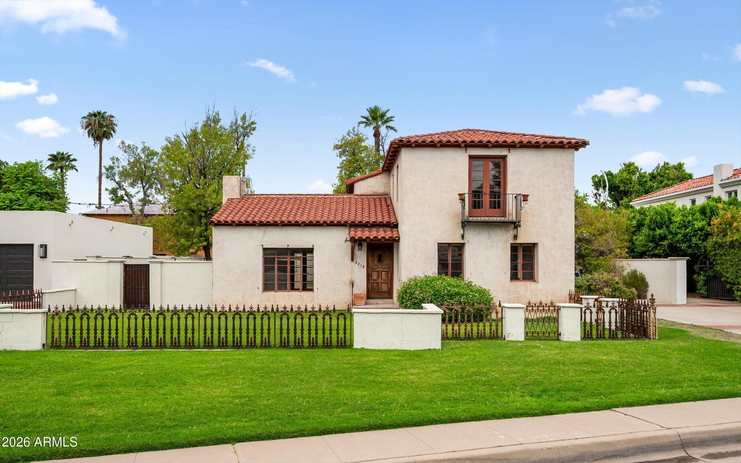 2218 Encanto Drive NE — photo