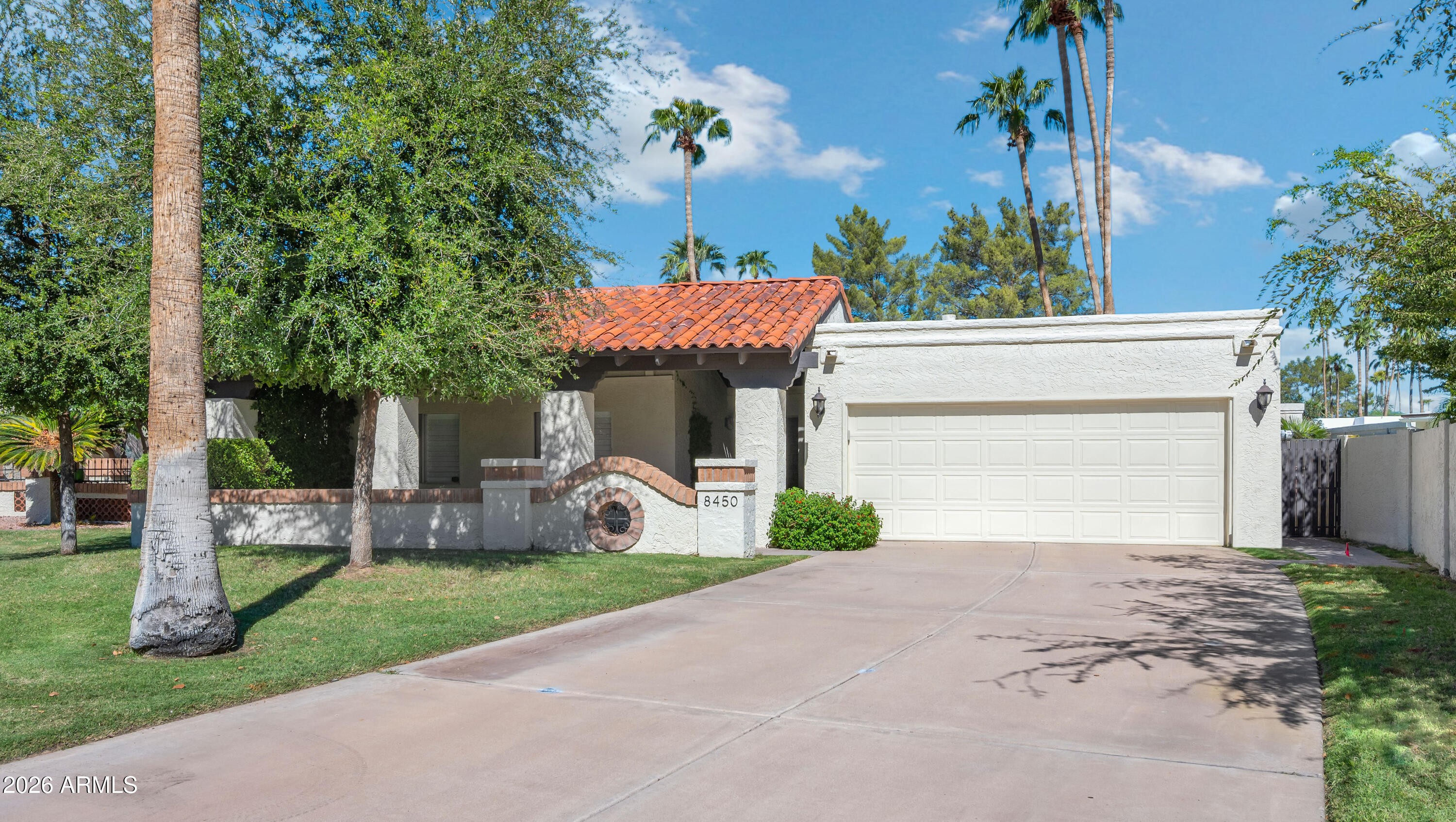 8450 E San Benito Drive — photo