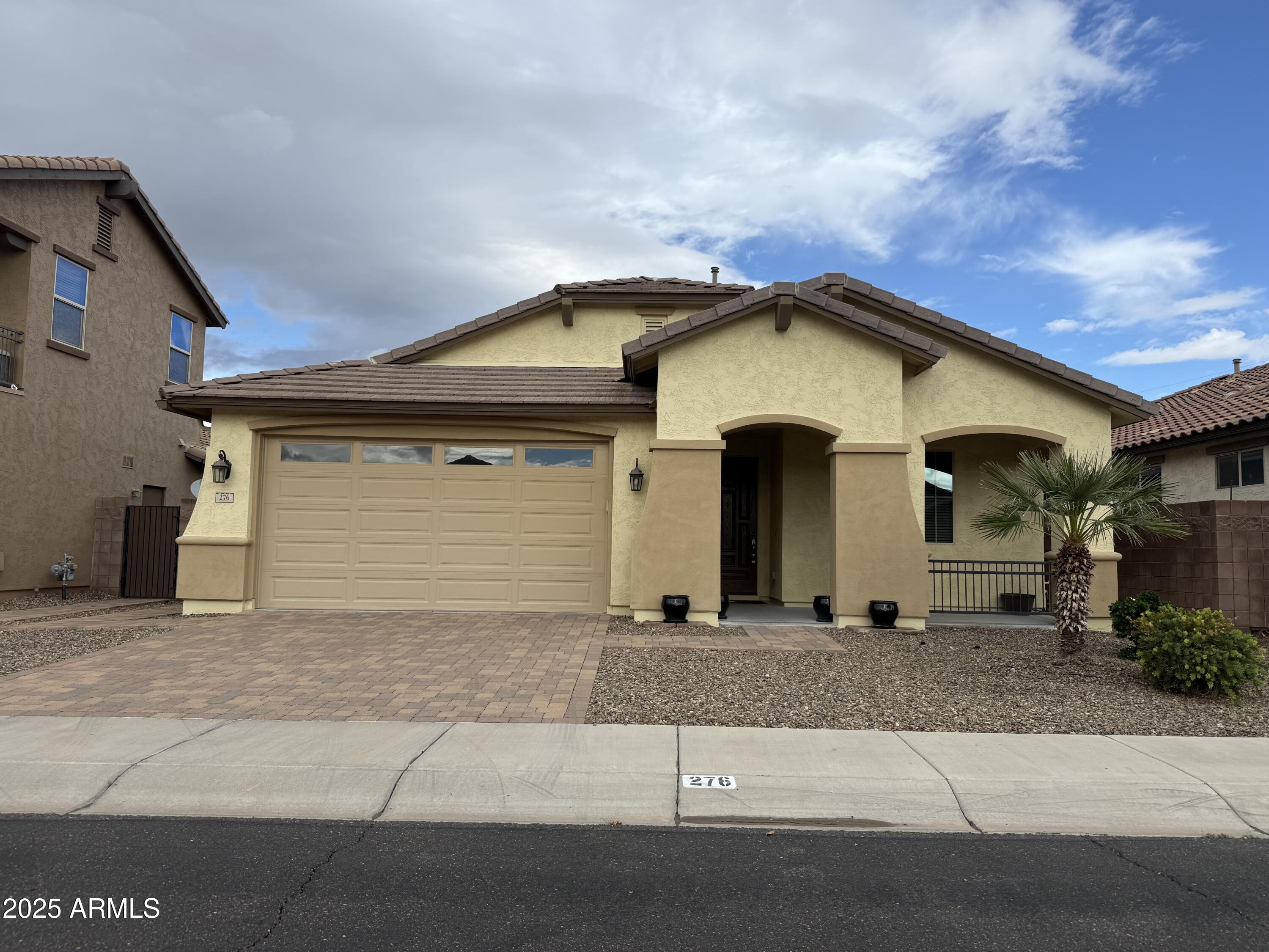 276 E Coconino Drive — photo