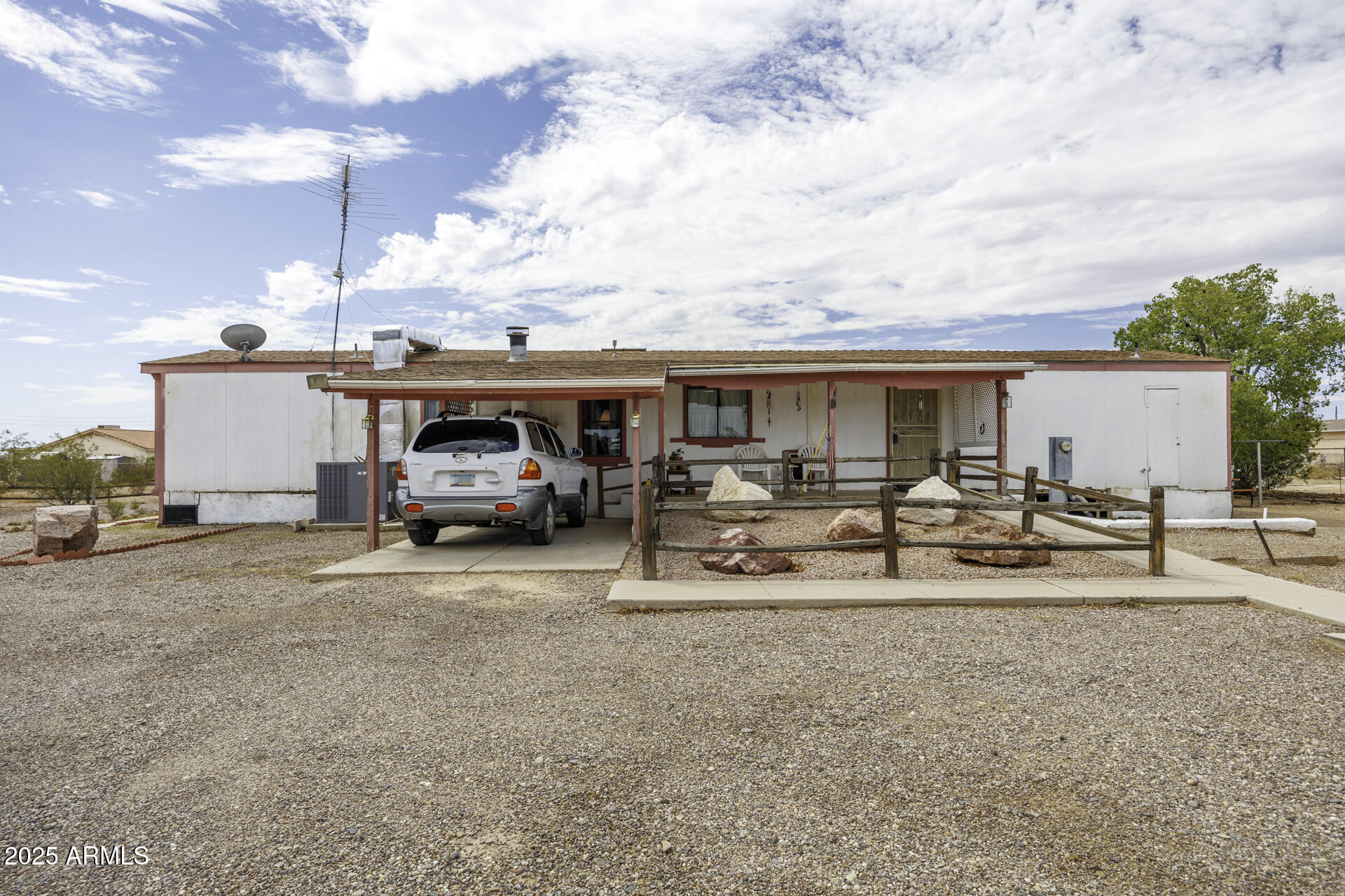 9835 N Scott Drive — photo
