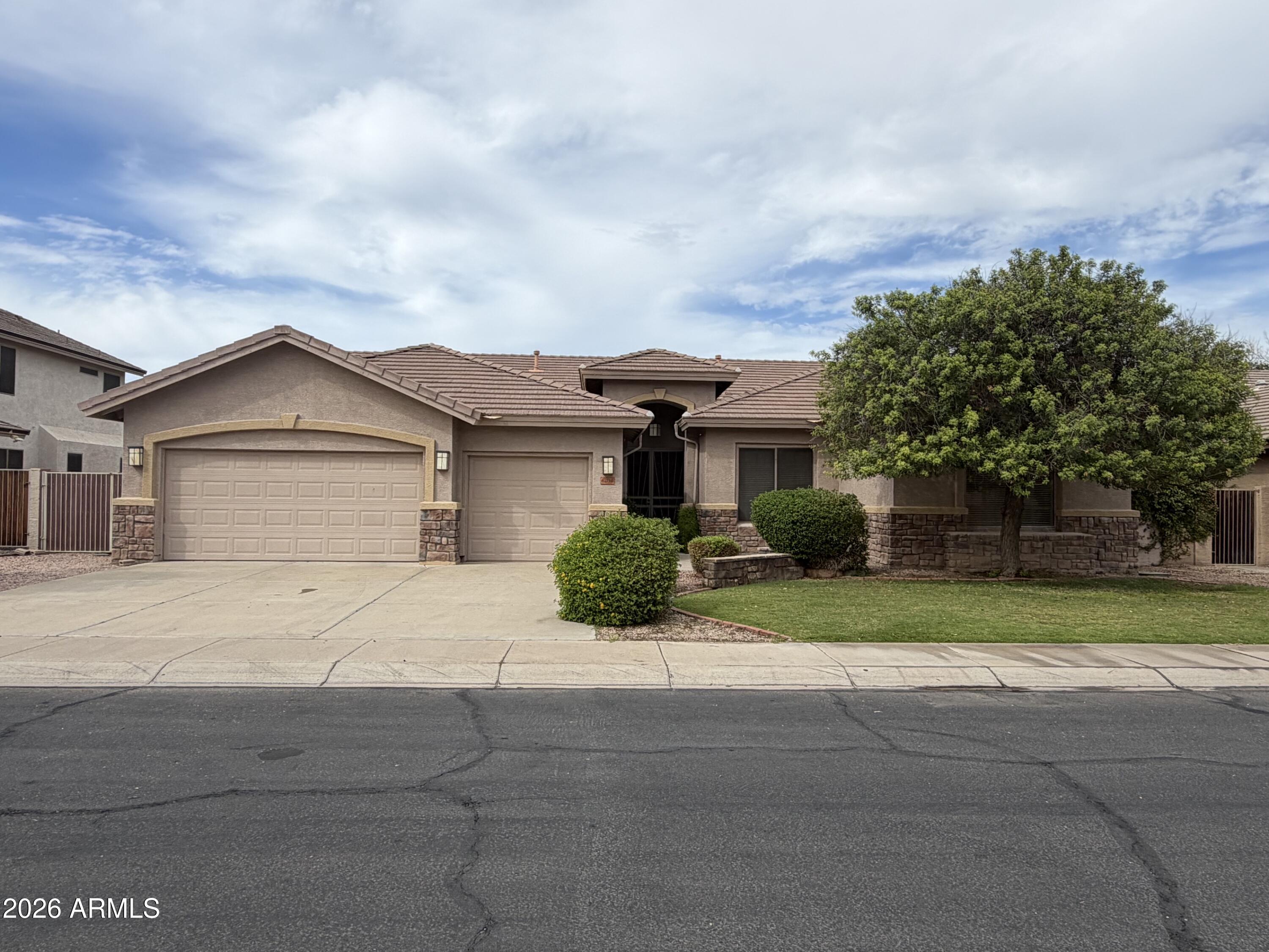 6204 W Julie Drive — photo