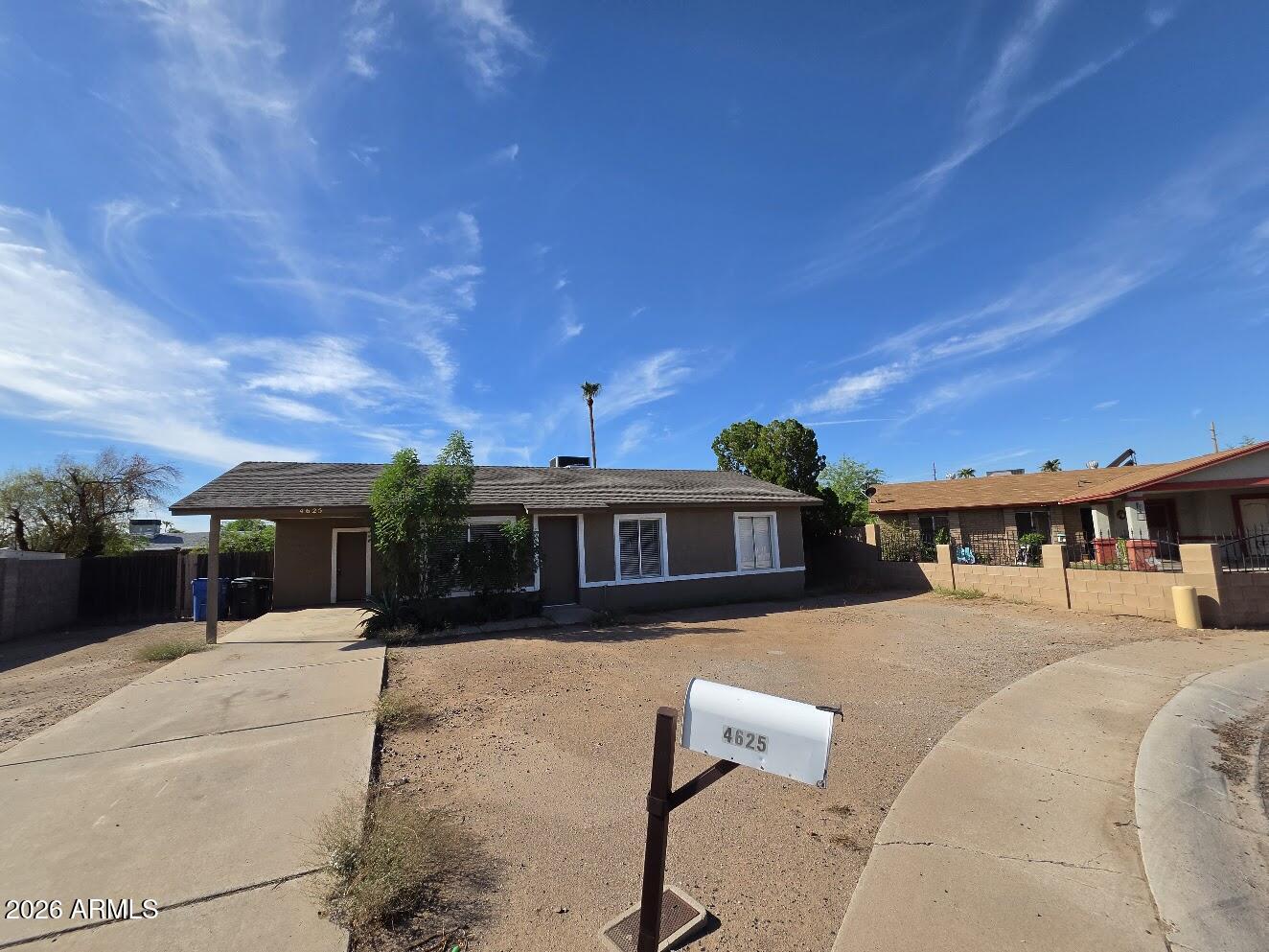 4625 W Wilshire Drive — photo