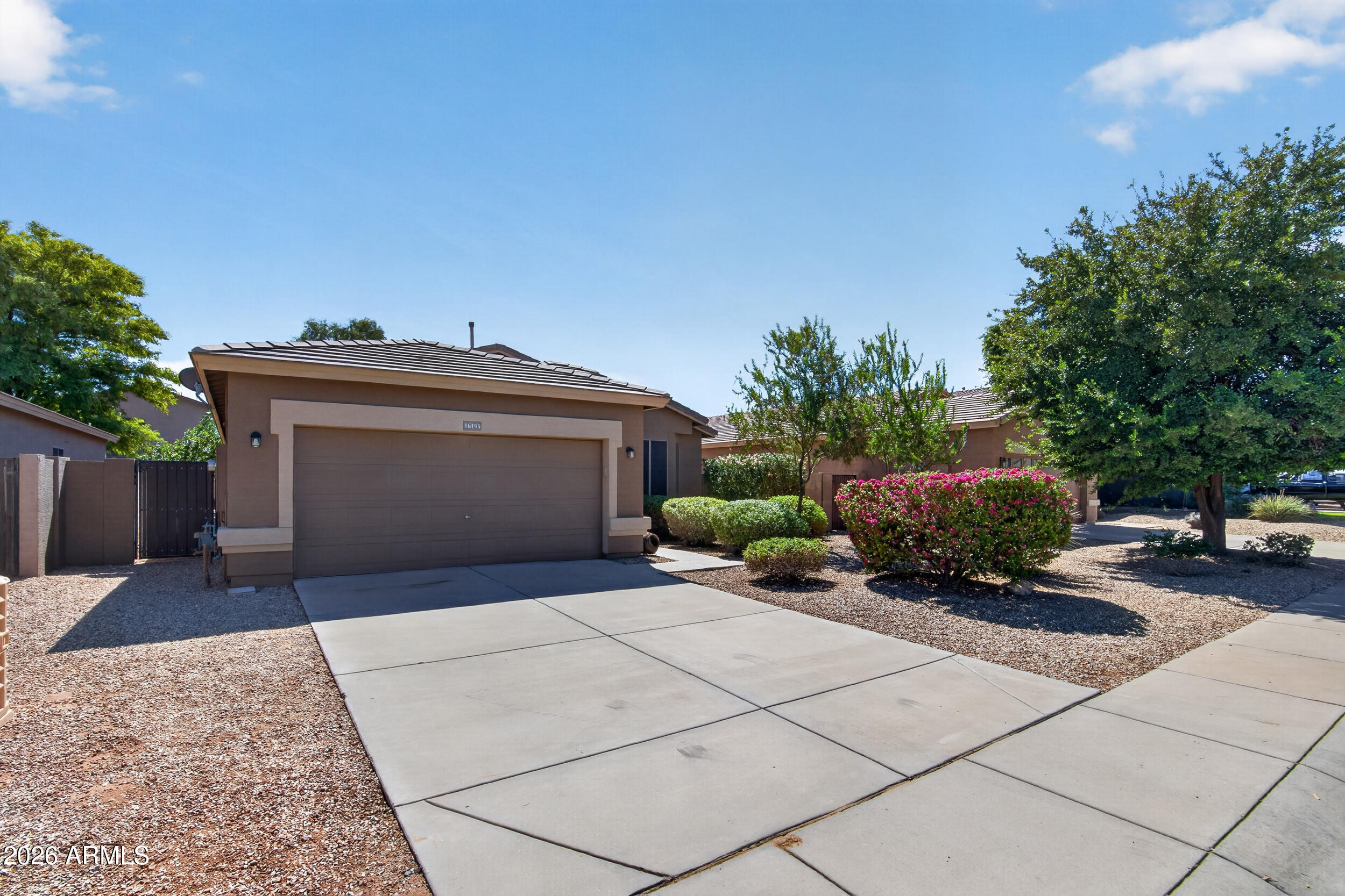 16195 W Watson Lane — photo