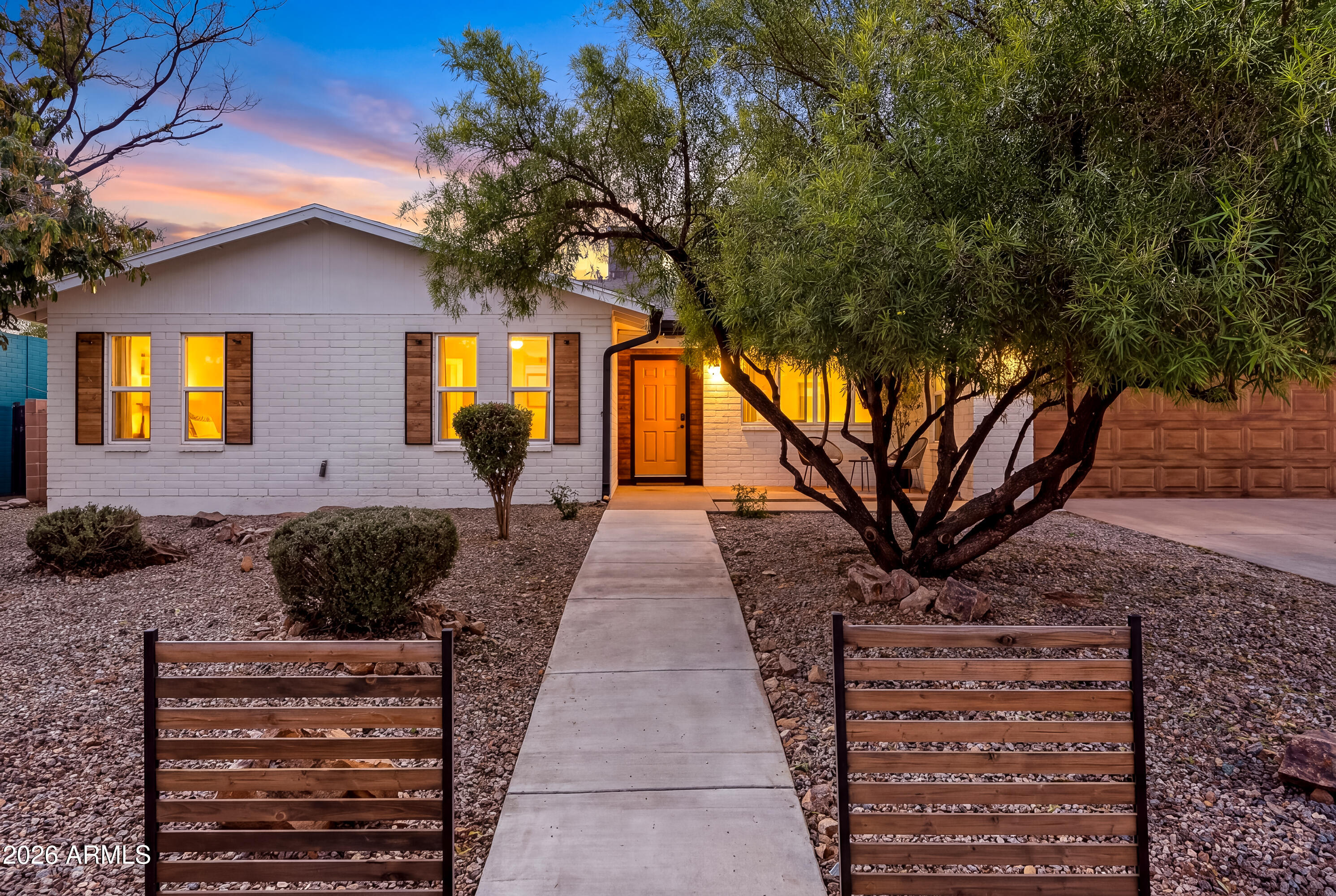 3008 Oak Hill Street — photo