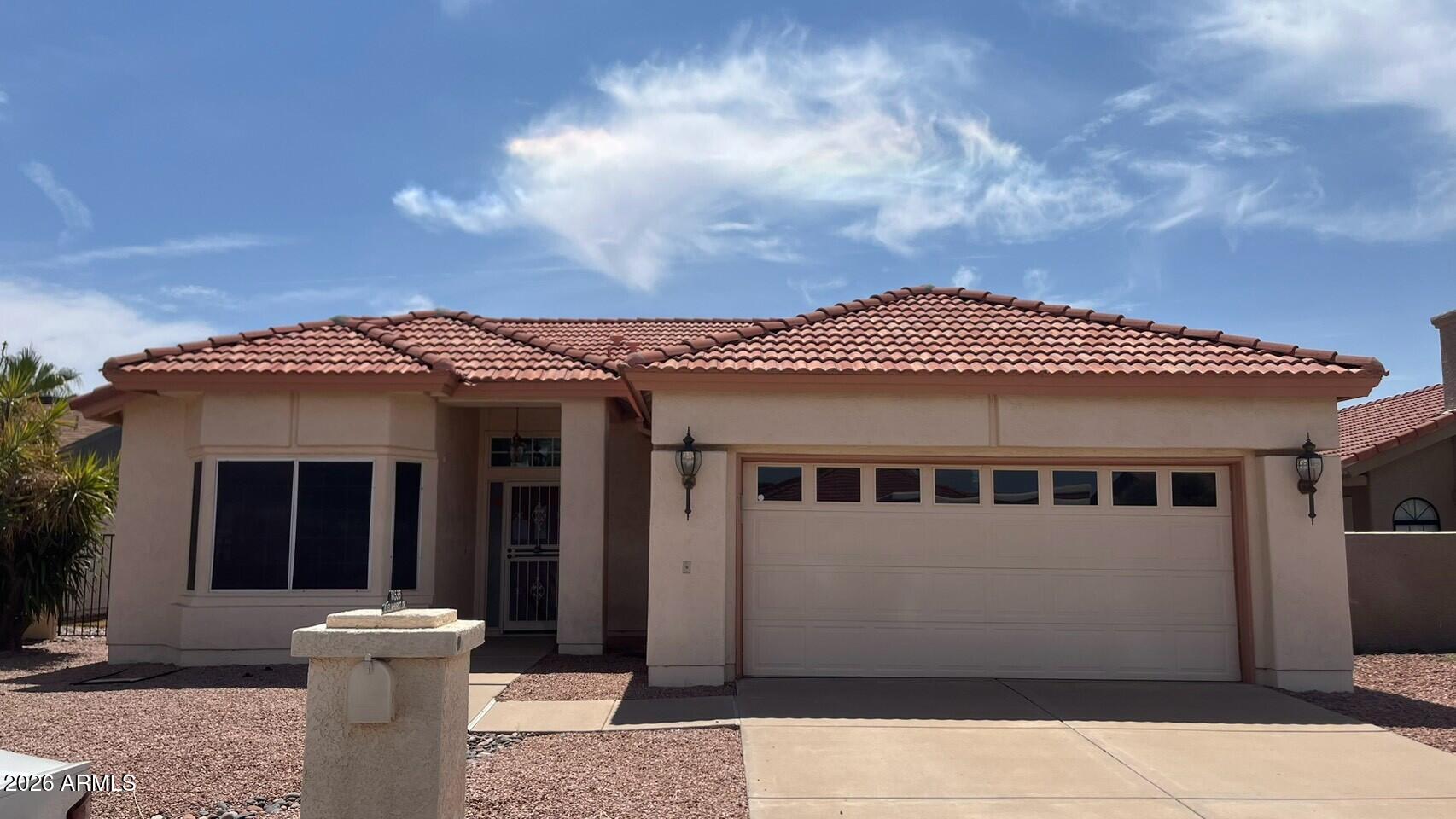 10533 E Elmhurst Drive — photo