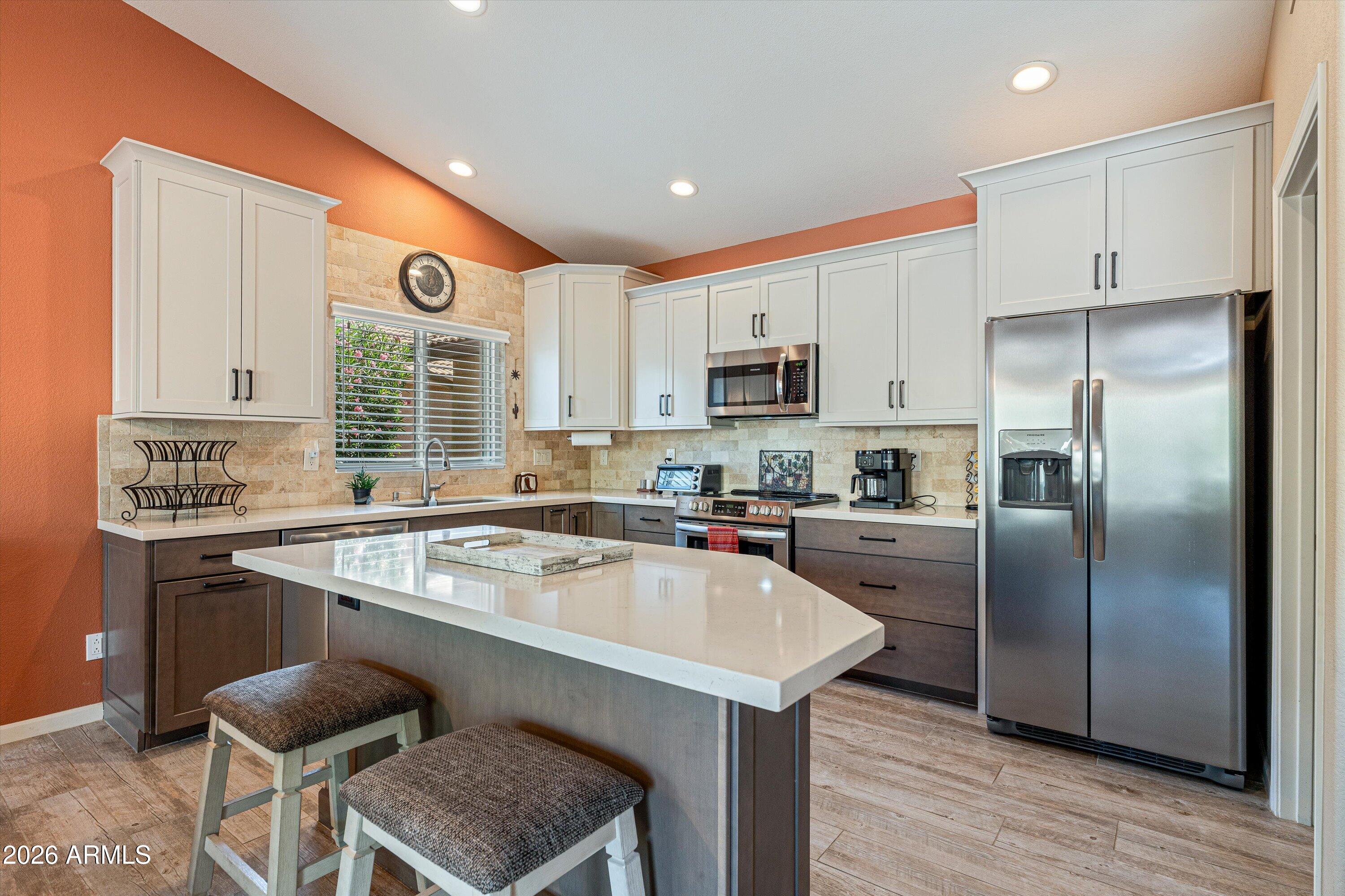 63064 E Flower Ridge Drive — photo