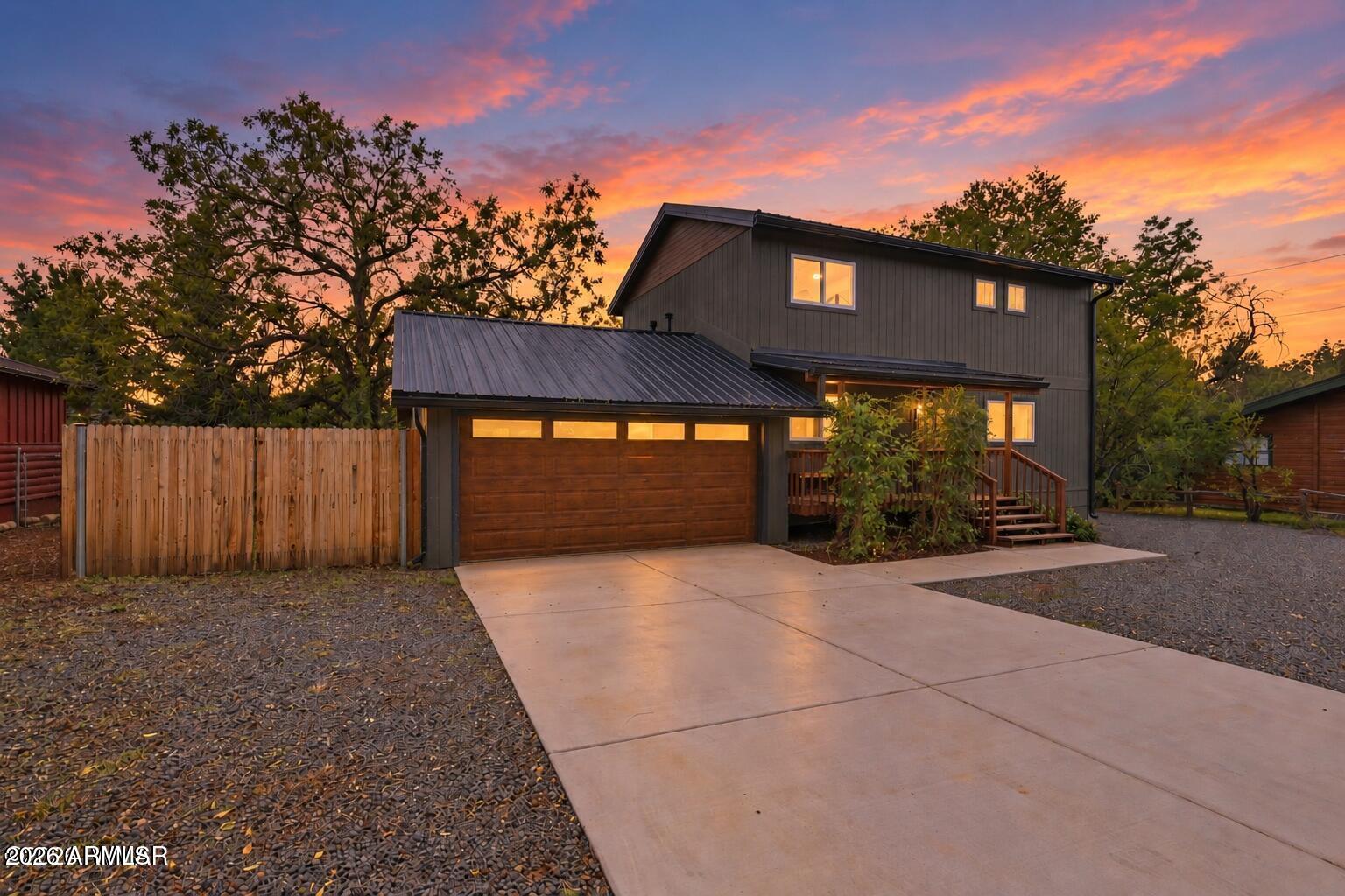 1419 W Navajo Lane — photo