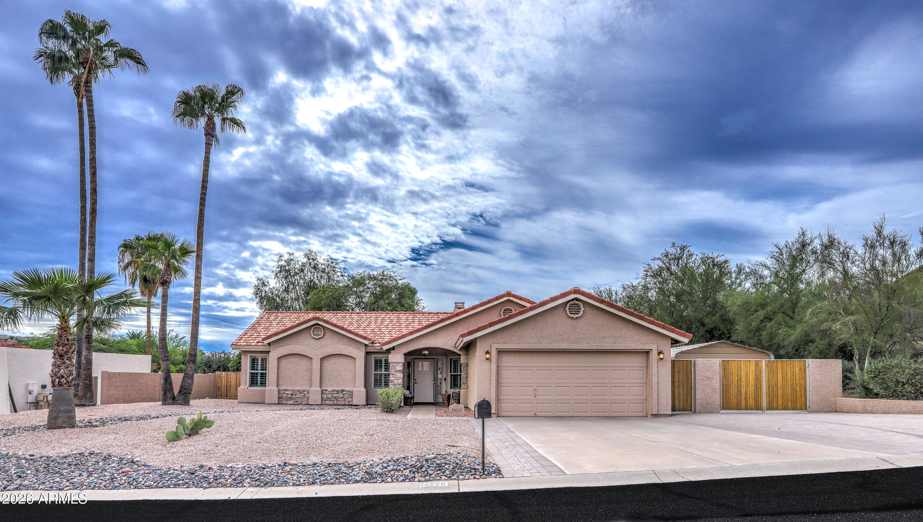 14228 N la Jara Drive — photo