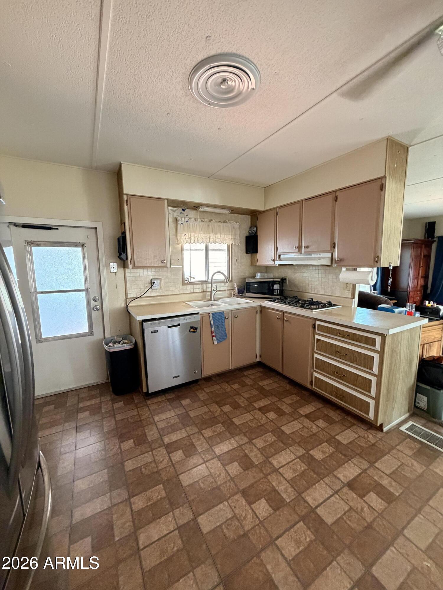 10220 E Apache Trail #56, Apache Junction, AZ 85120 — photo 2