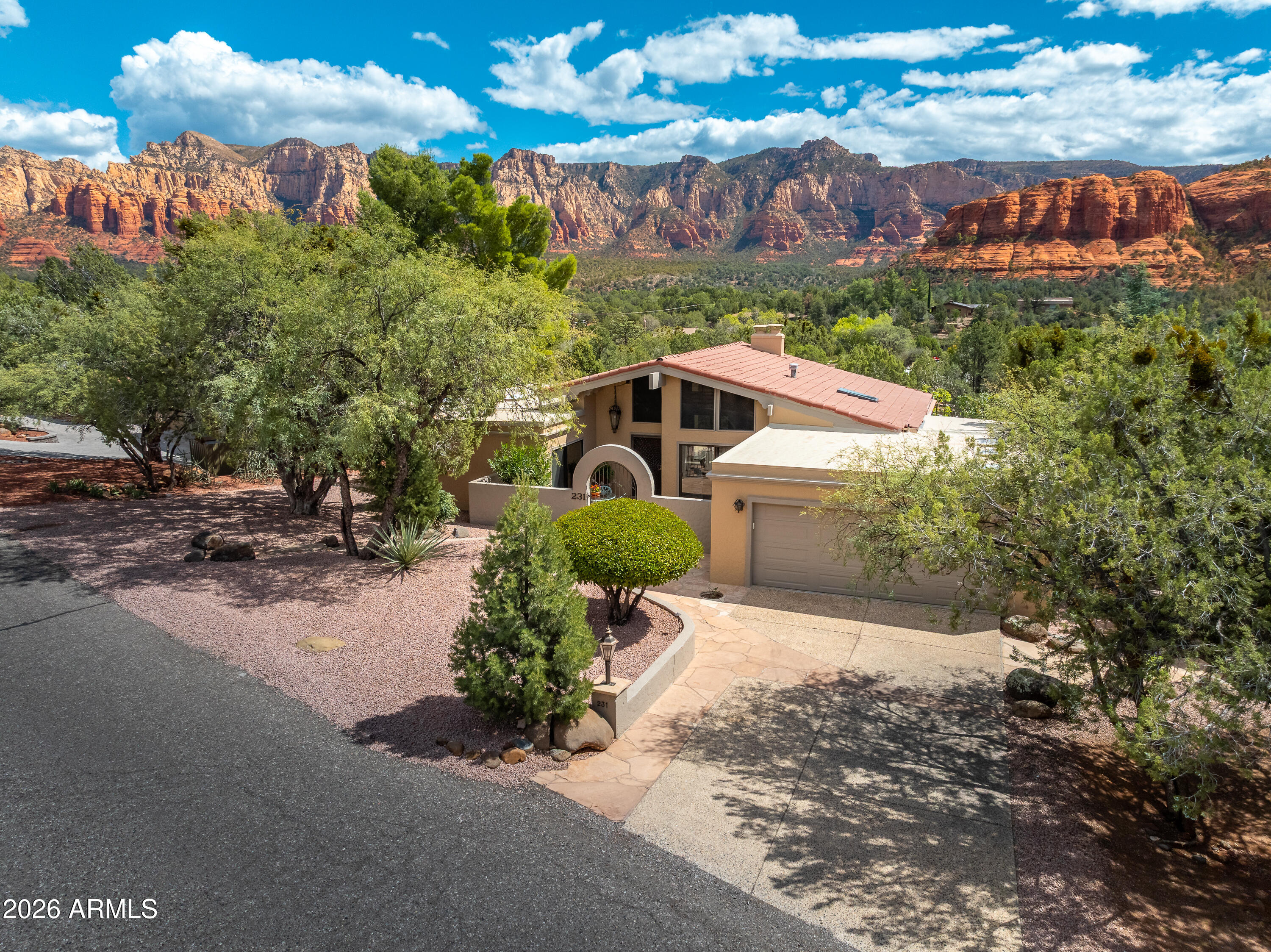231 Bowstring Drive — photo