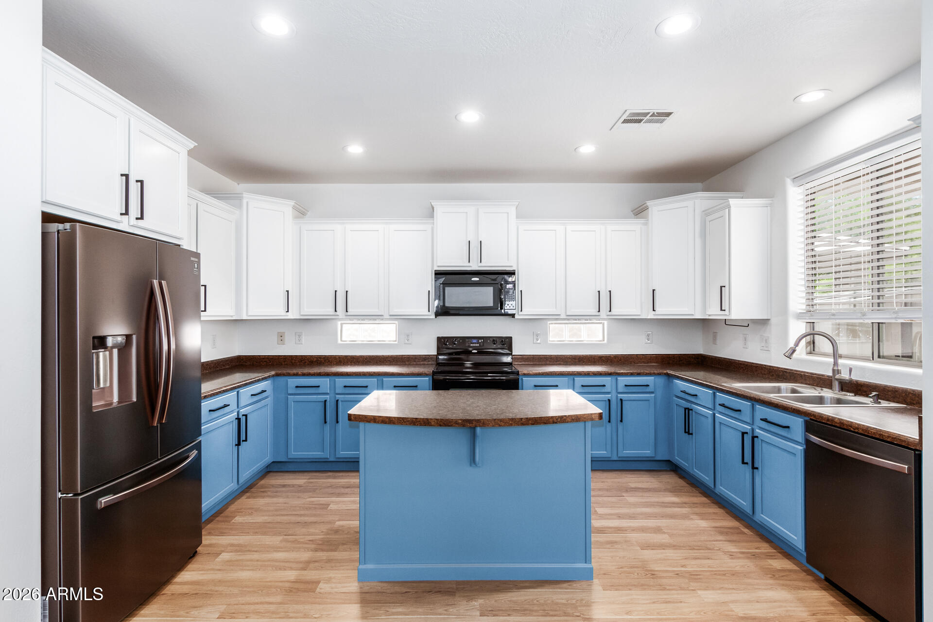 18175 W Eva Street — photo