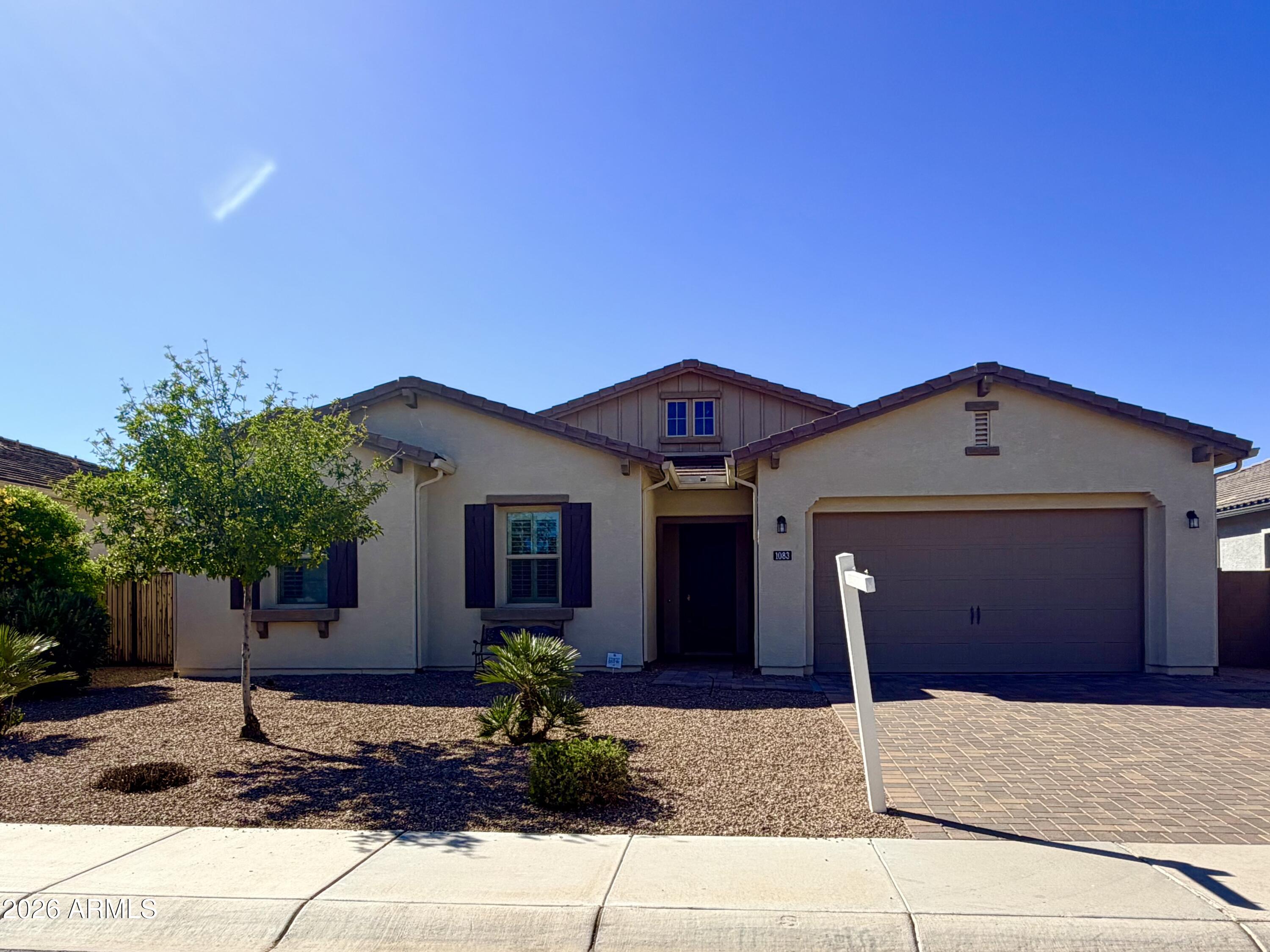 1083 E Holland Park Drive — photo