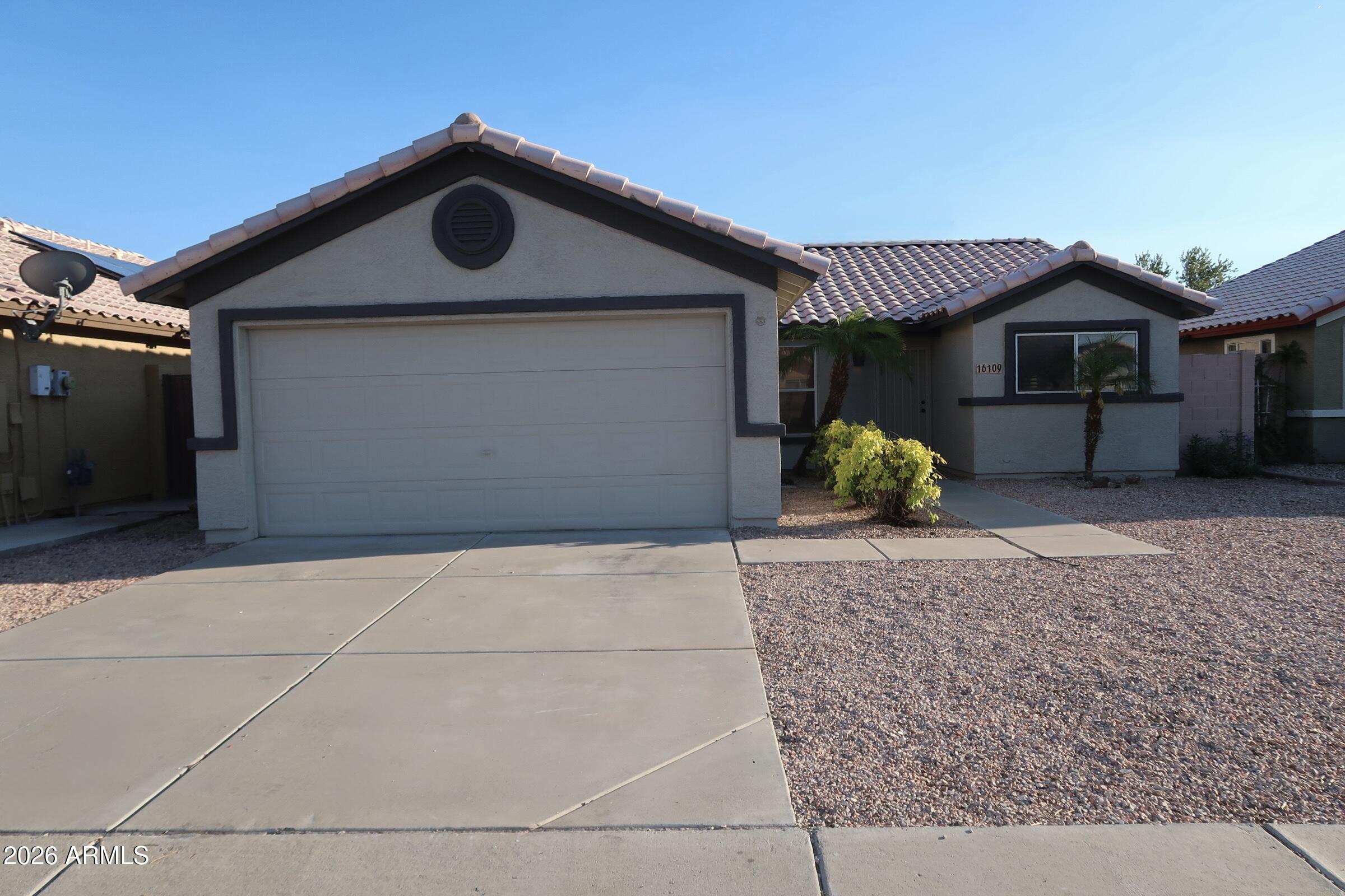 16109 W Jefferson Street — photo