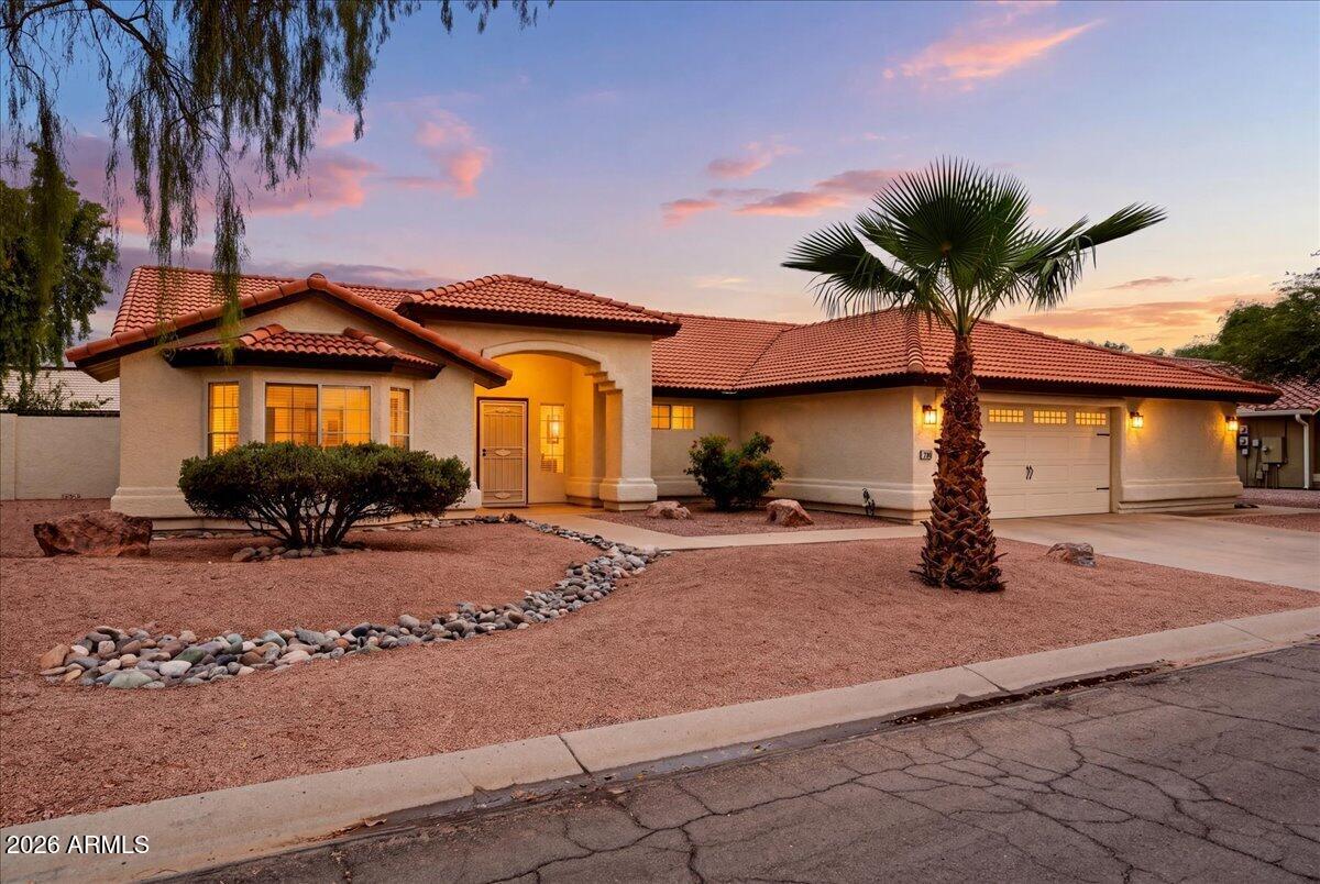1230 E Clearview Drive — photo
