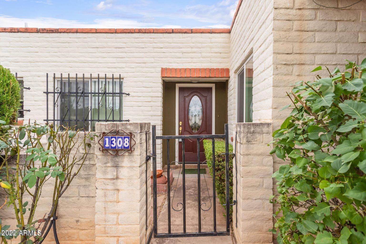 1308 Carmelita Drive — photo