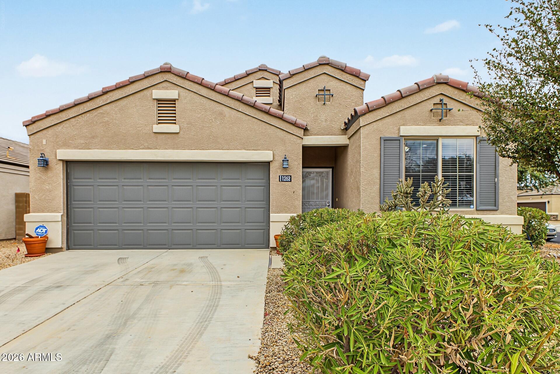1262 E Denvil Drive — photo