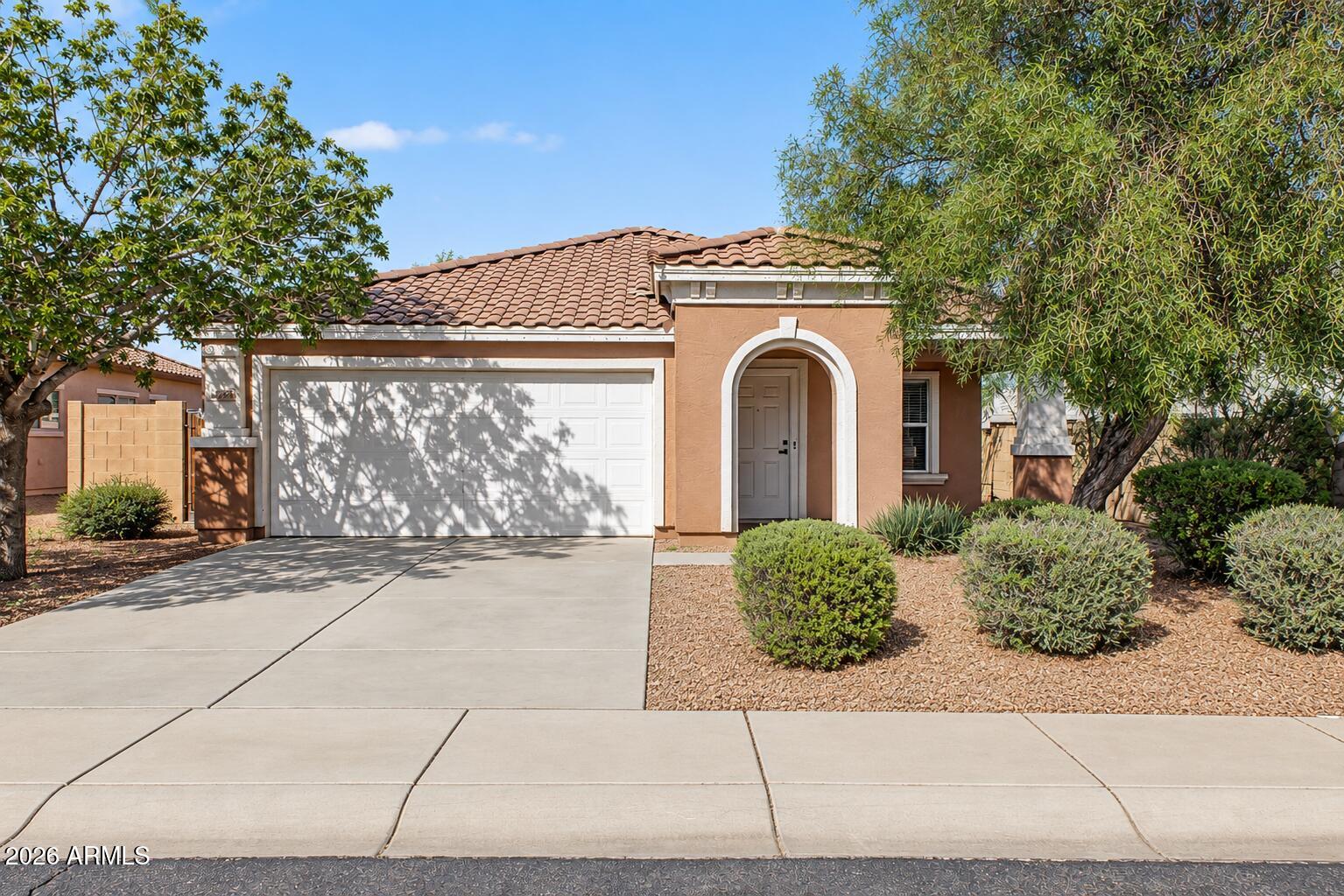 25748 W Nancy Lane — photo