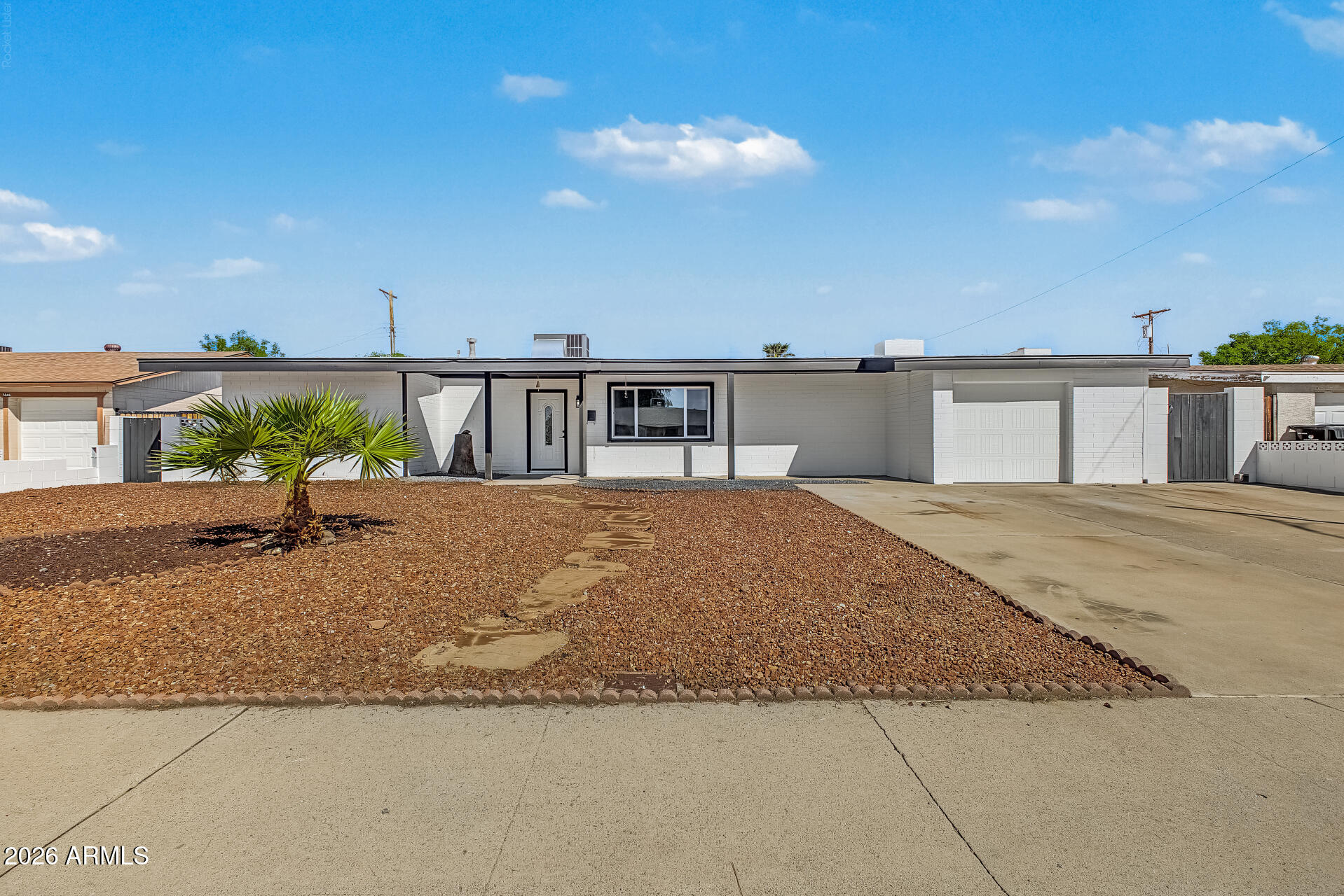 5640 W Highland Avenue — photo