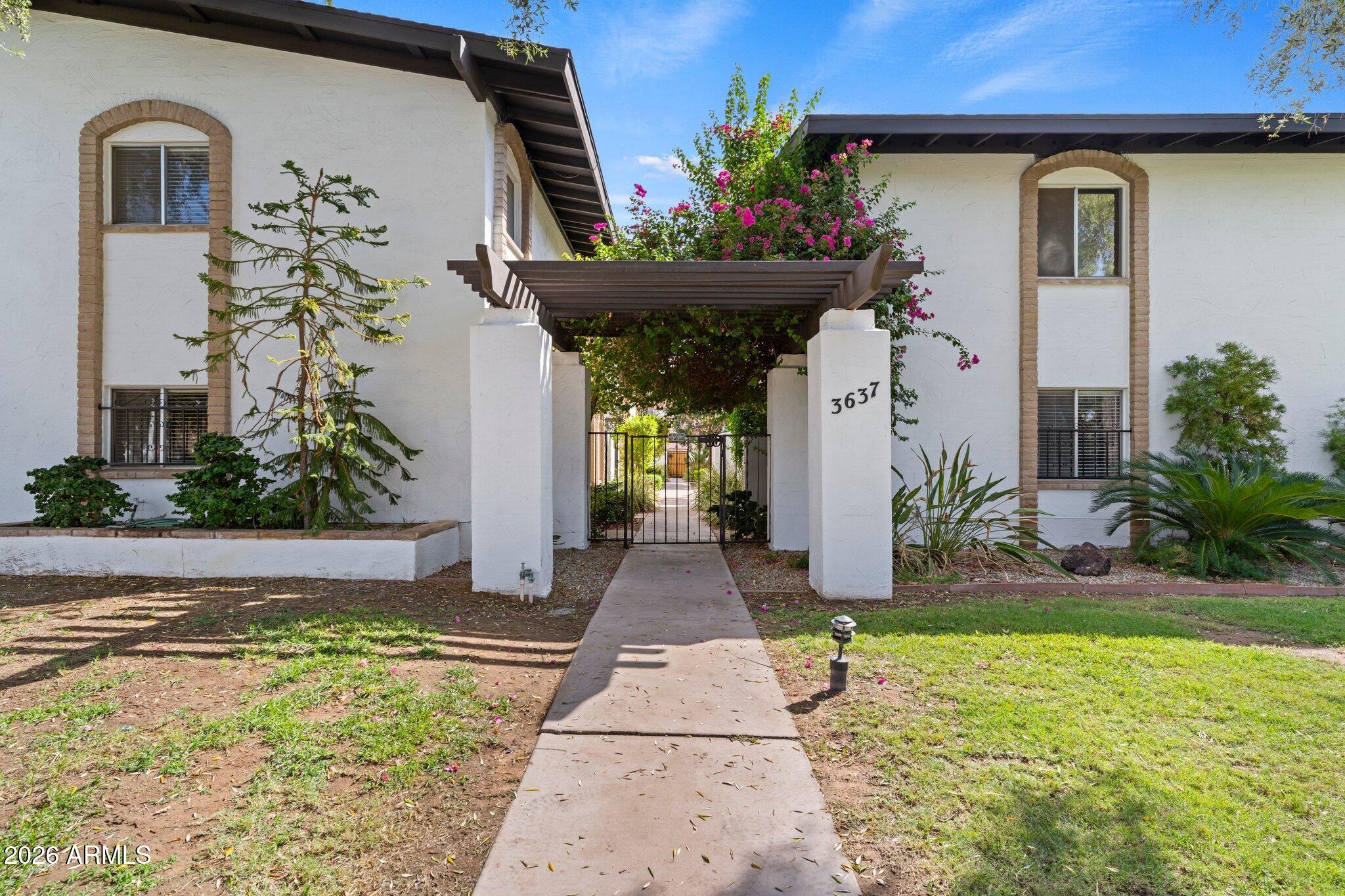 3637 E Monterosa Street 17 — photo