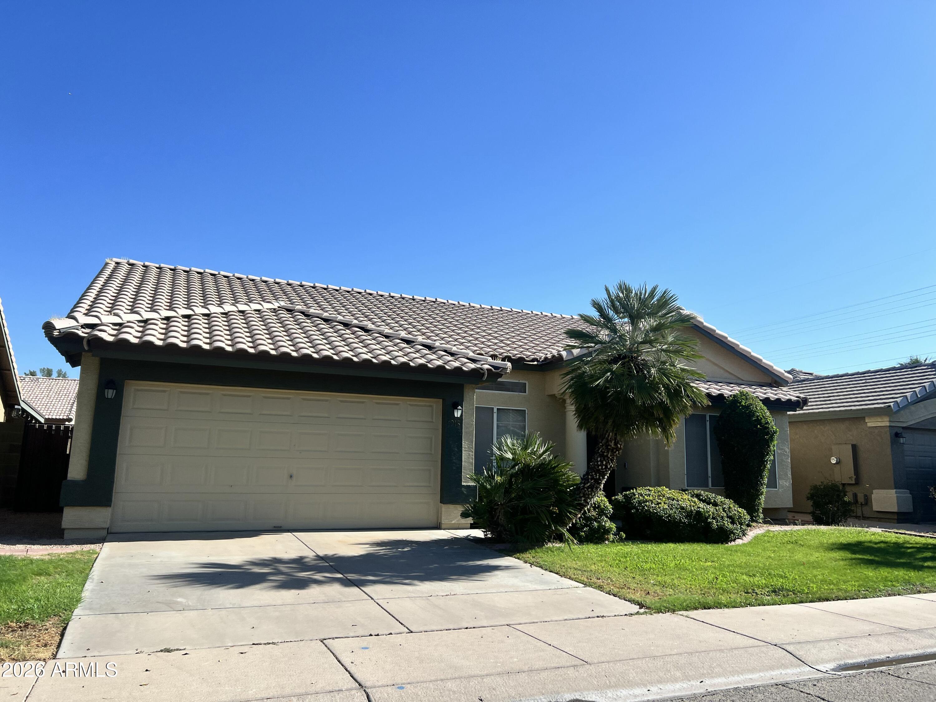 1918 E Marquette Drive — photo