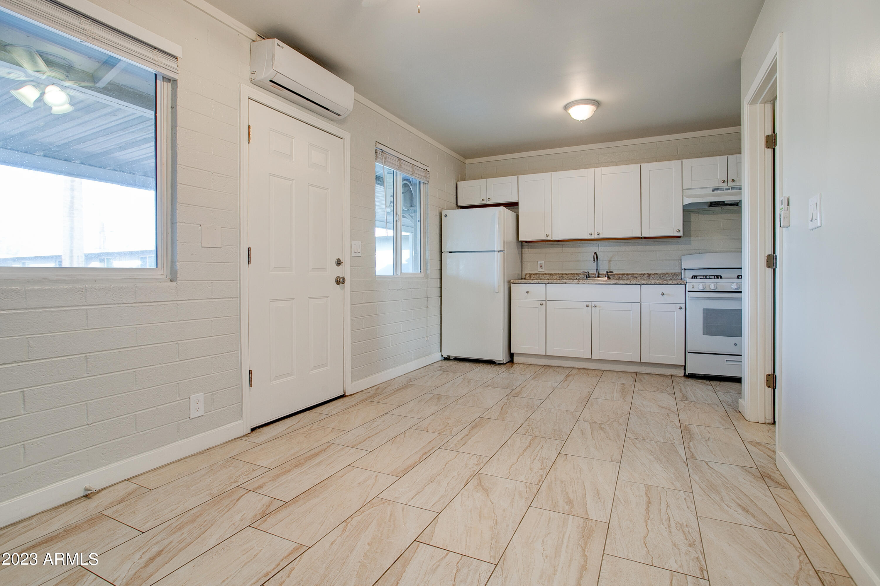 210 E Jones Avenue #9 — photo