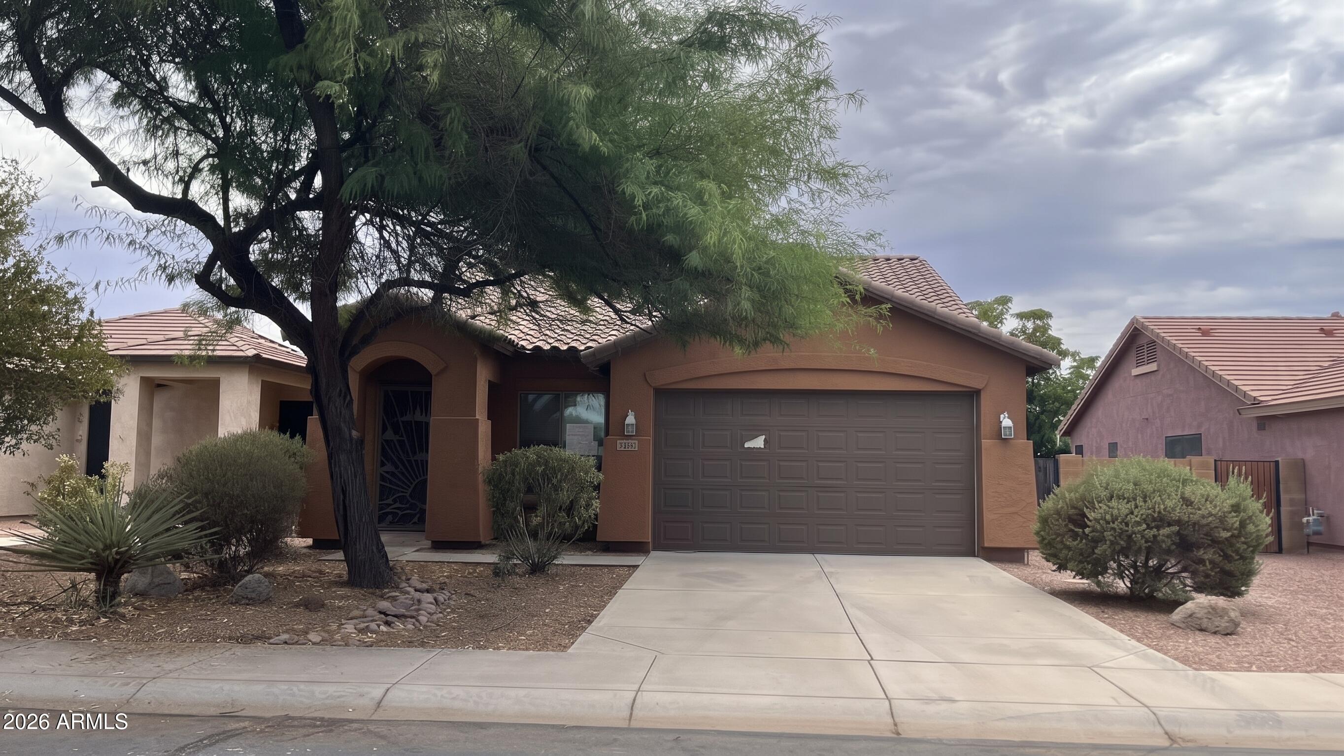 46157 W Holly Drive — photo