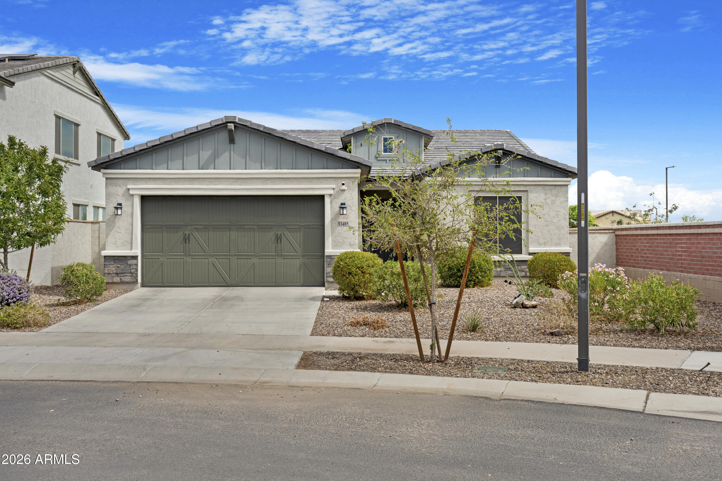 13485 N 145th Drive — photo