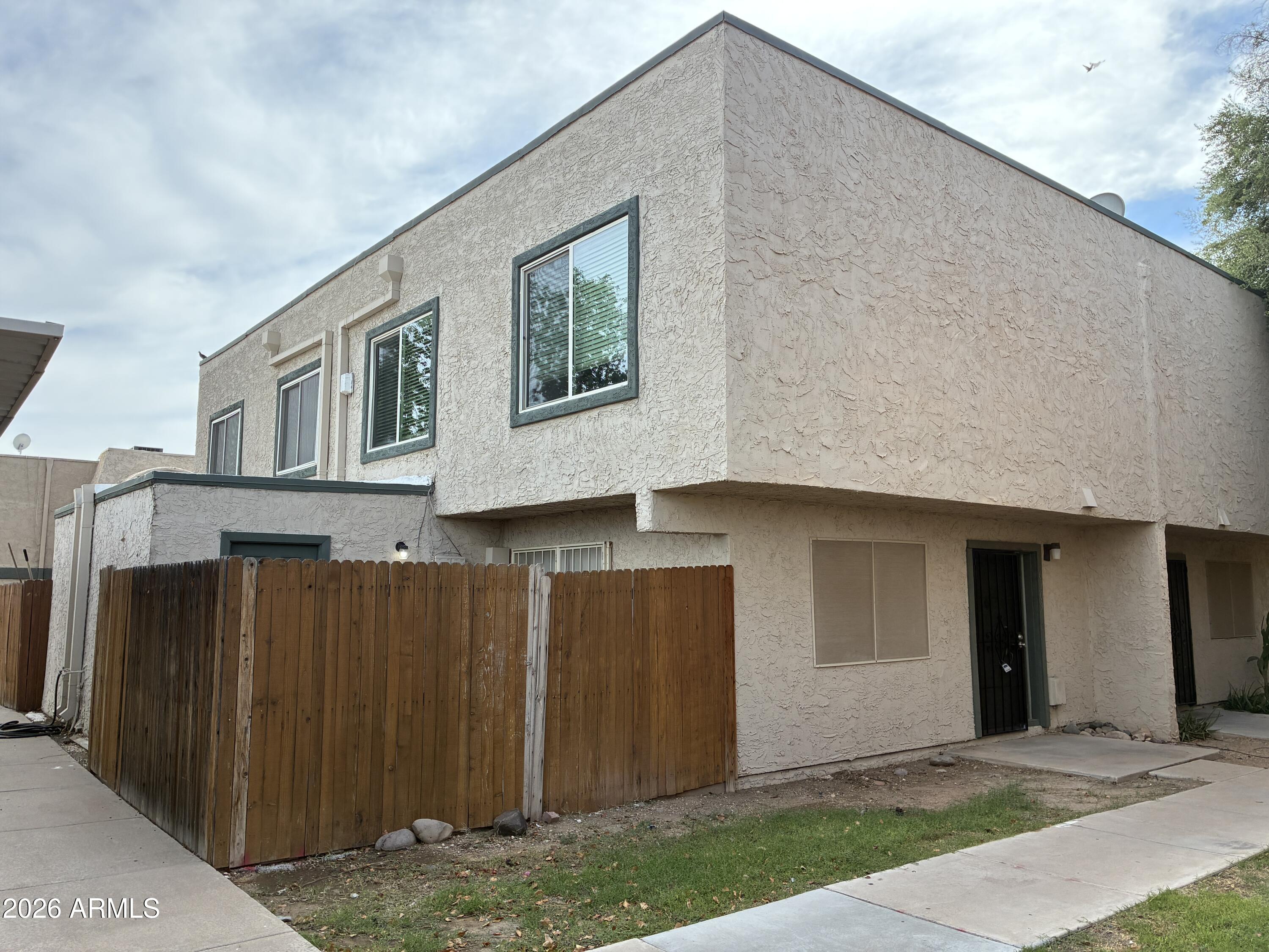6009 W Townley Avenue — photo