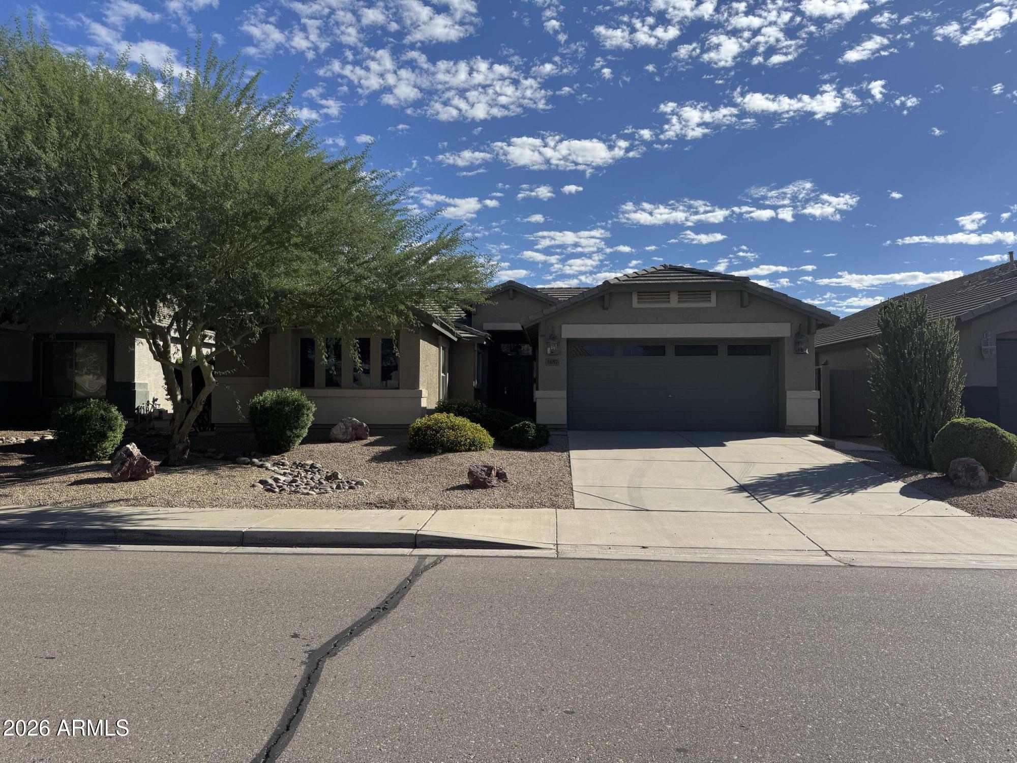 1657 E Baker Drive — photo
