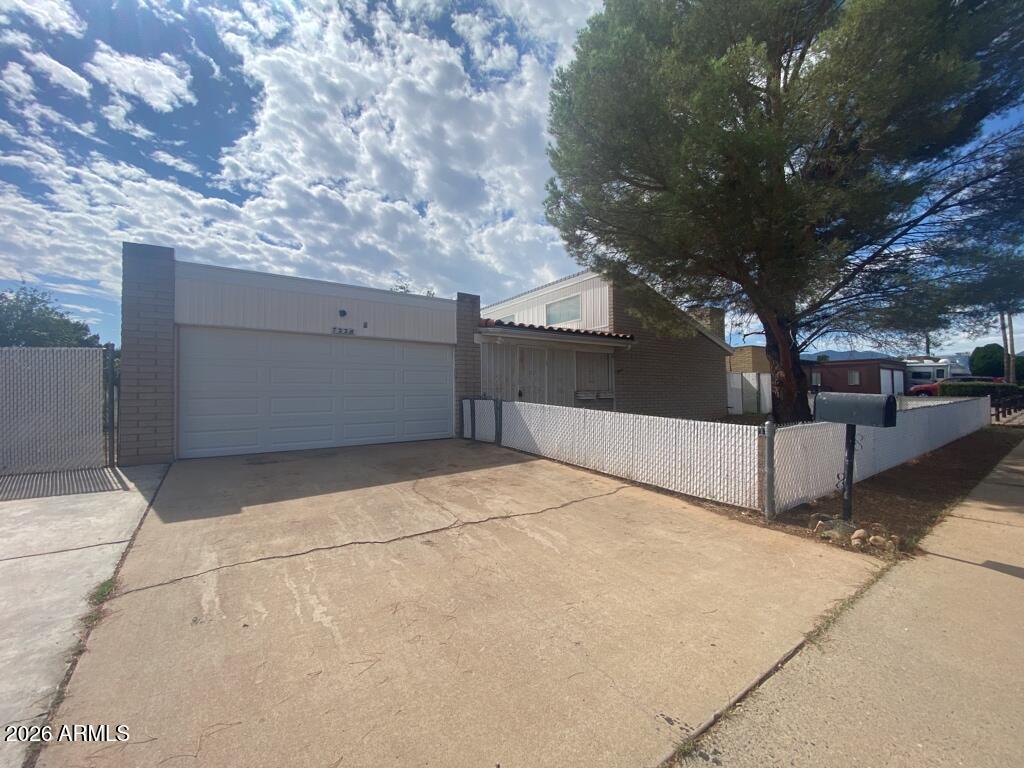 722 Steppe Place — photo