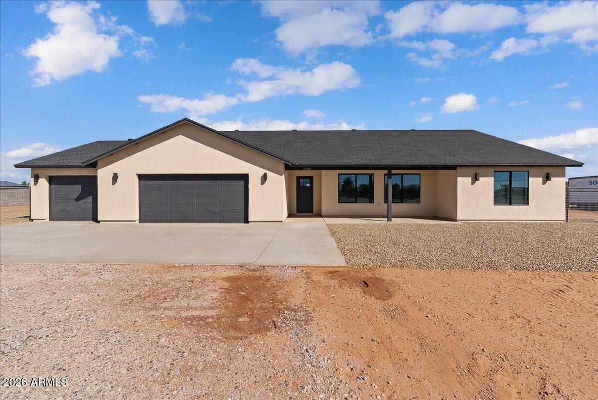 23144 W Lone Mountain Road — photo