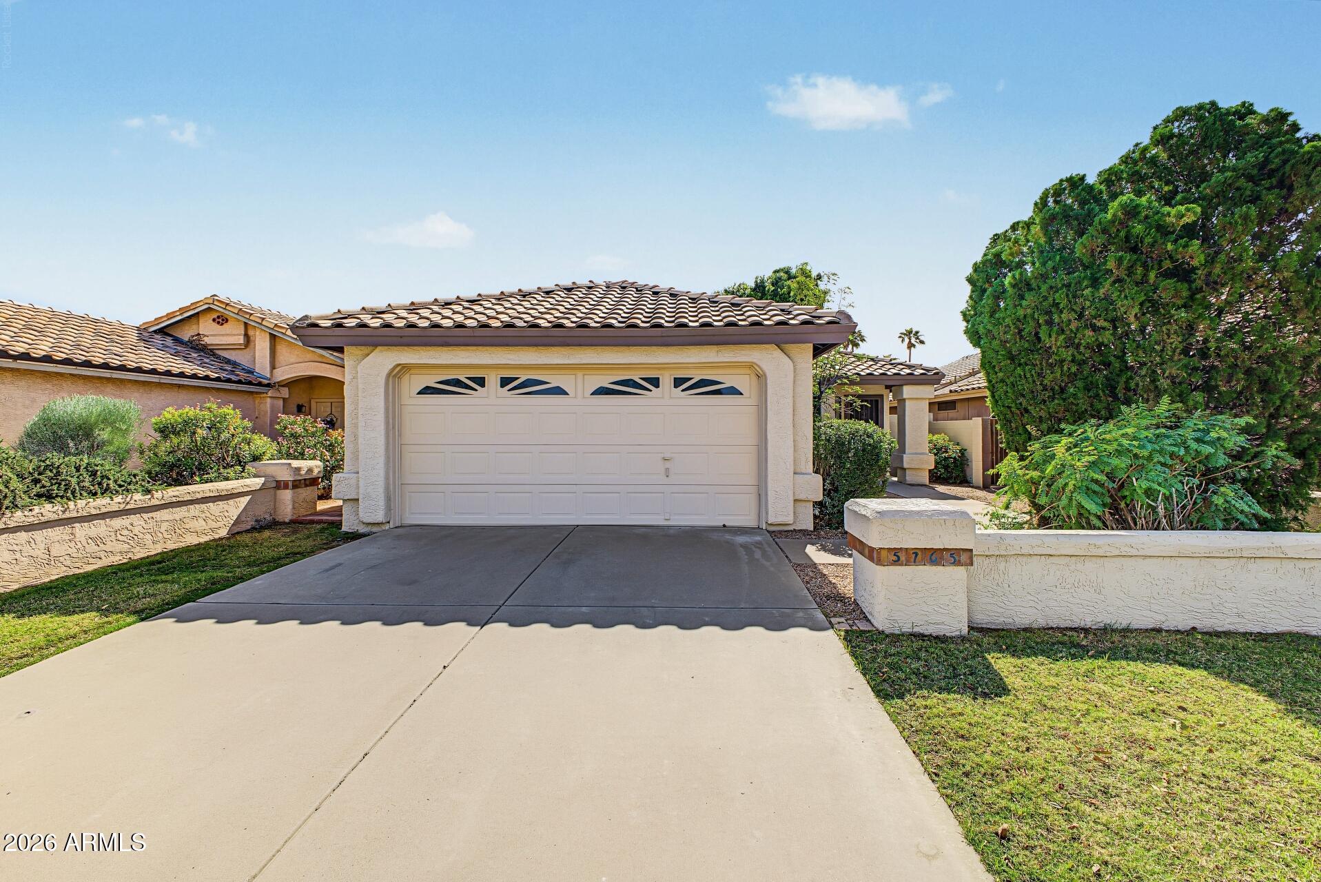 5765 W Mercury Way — photo