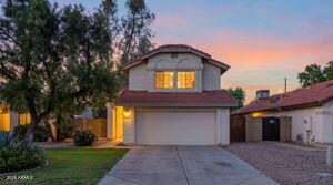 2307 W Orchid Lane — photo