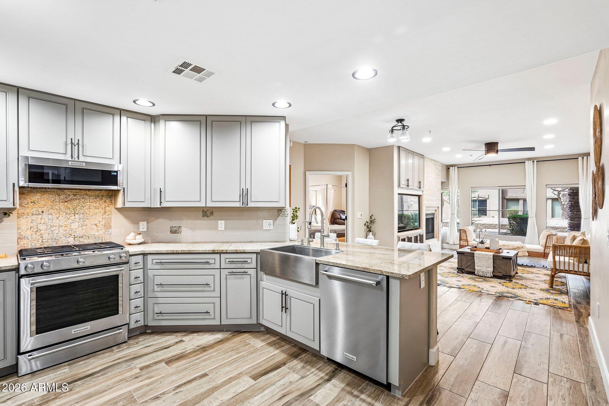 5350 E Deer Valley Drive 1250 — photo