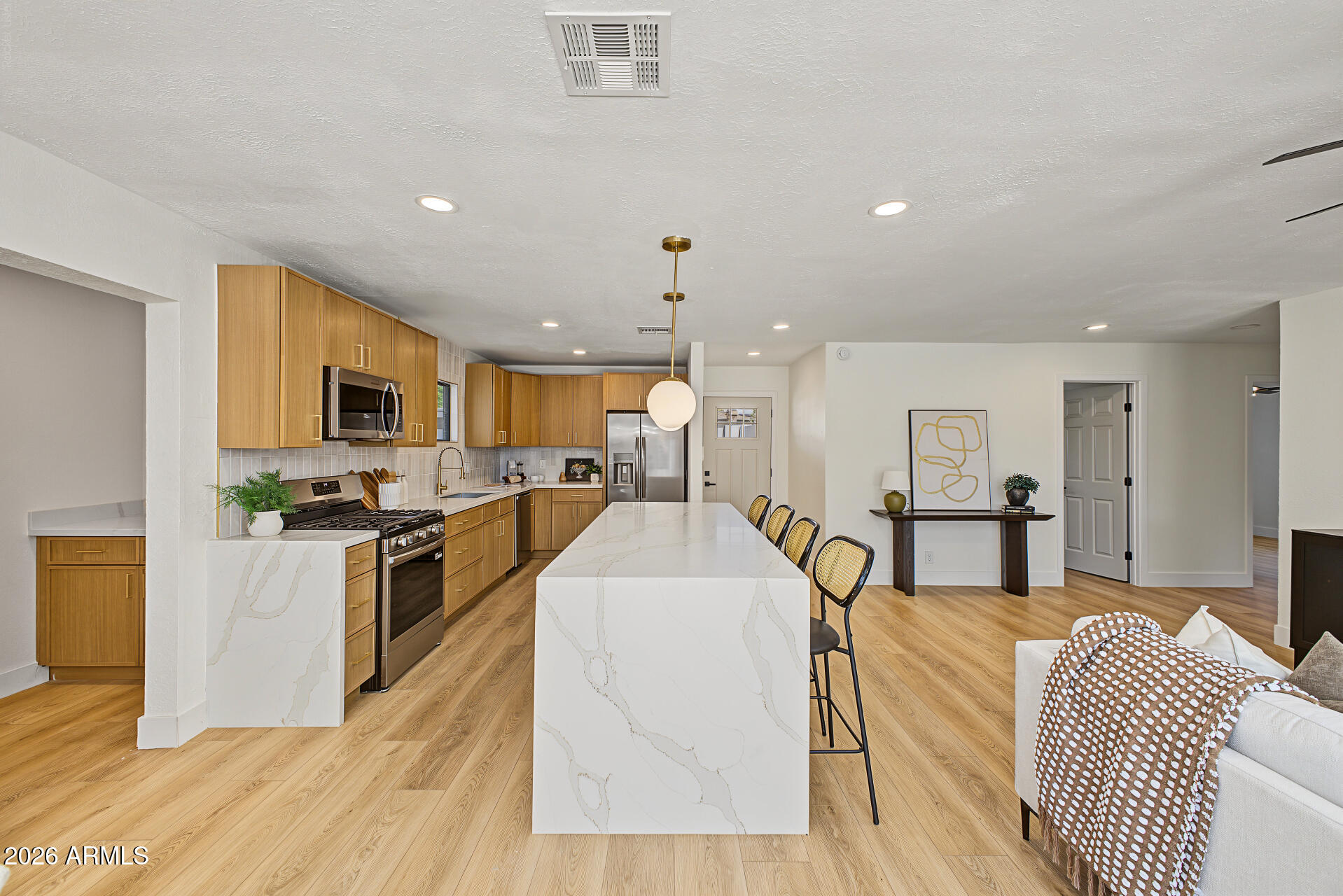 1330 E Catalina Drive — photo
