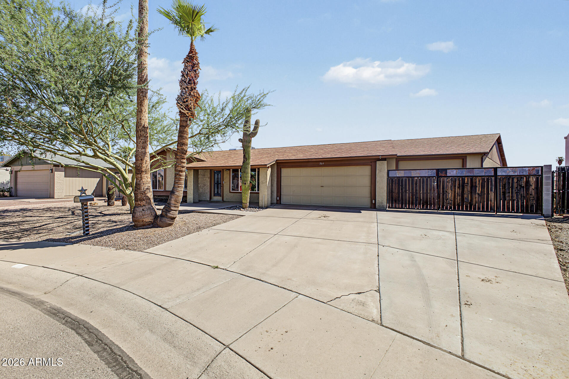 321 W Mesquite Street — photo