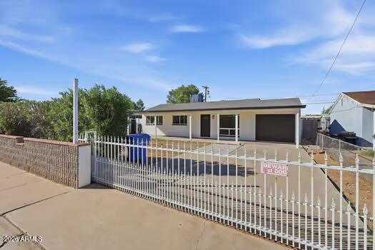3820 W Encanto Boulevard — photo