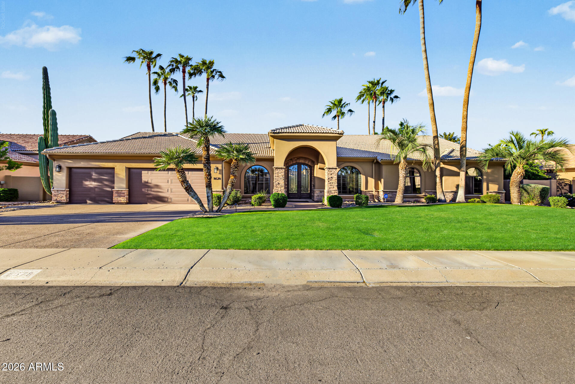 8678 E Windrose Drive — photo