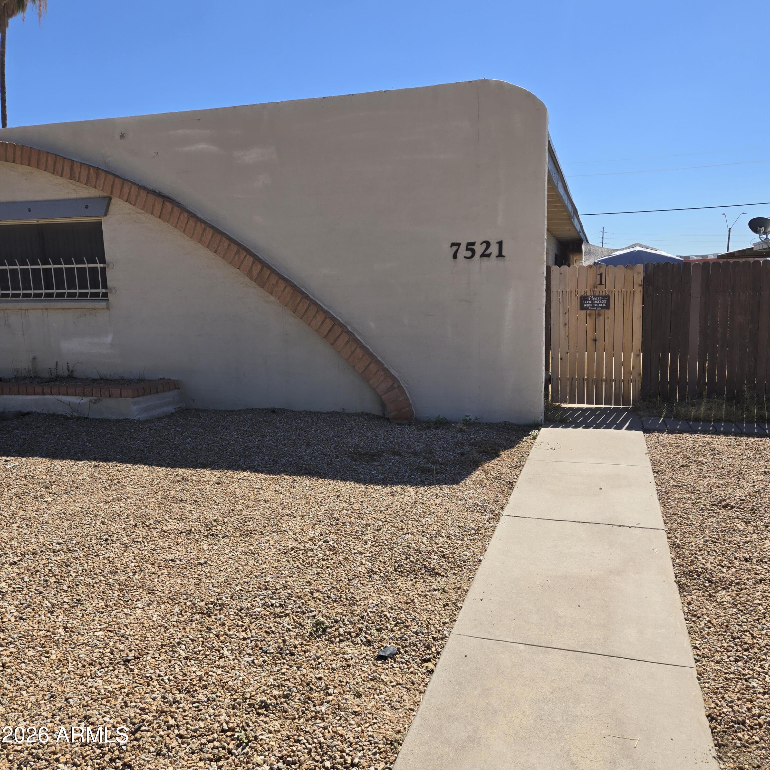 7521 W Glenn Drive Apt 1 — photo