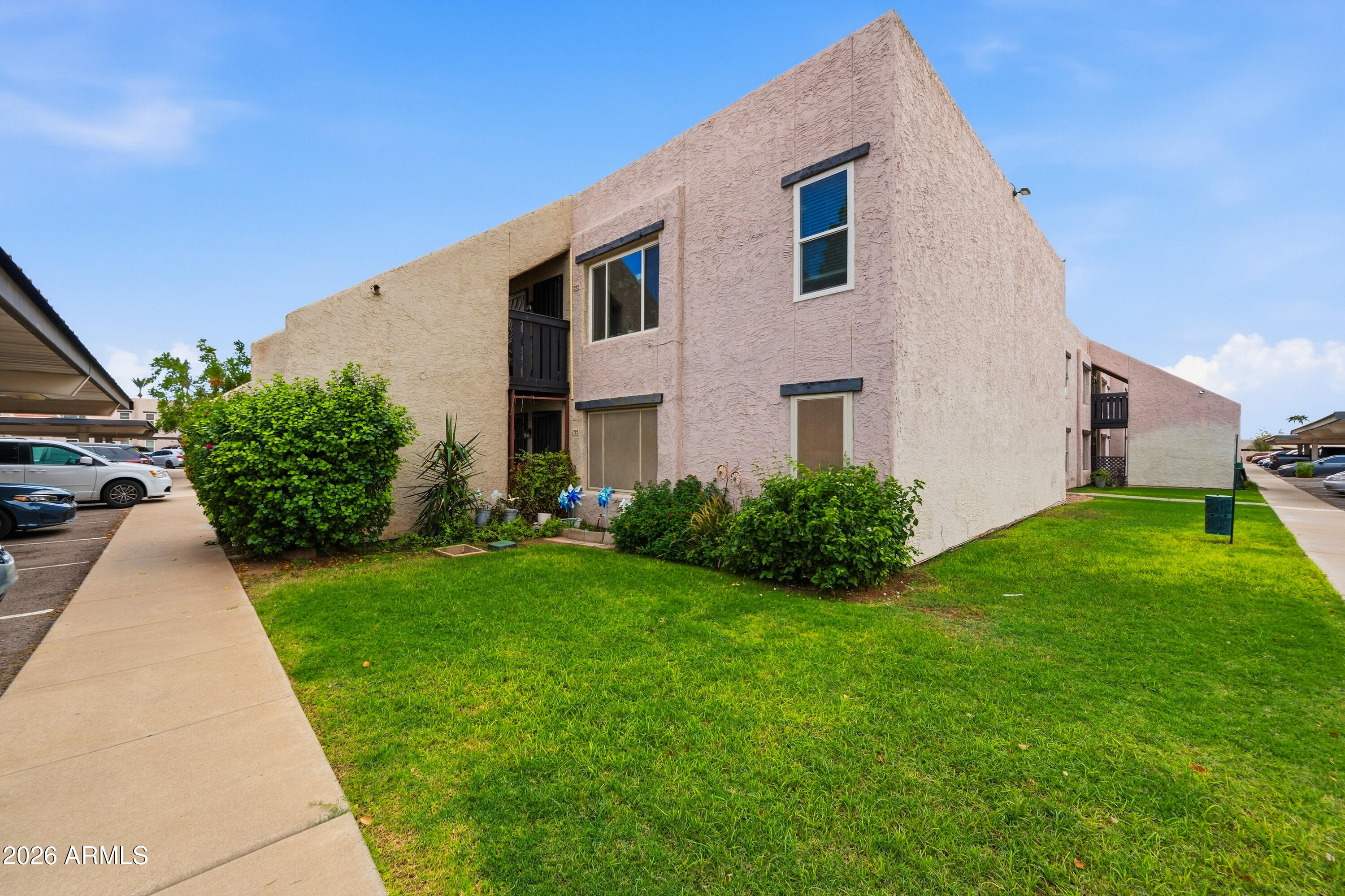 1927 E Hampton Avenue Unit 256 — photo