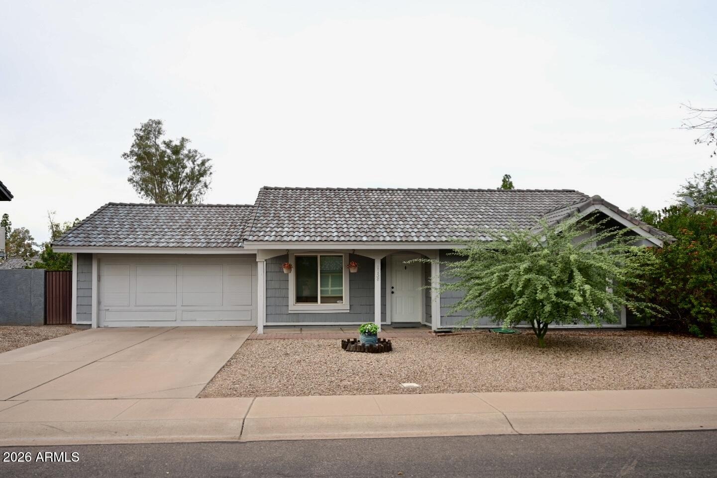 1158 E Del Rio Street — photo