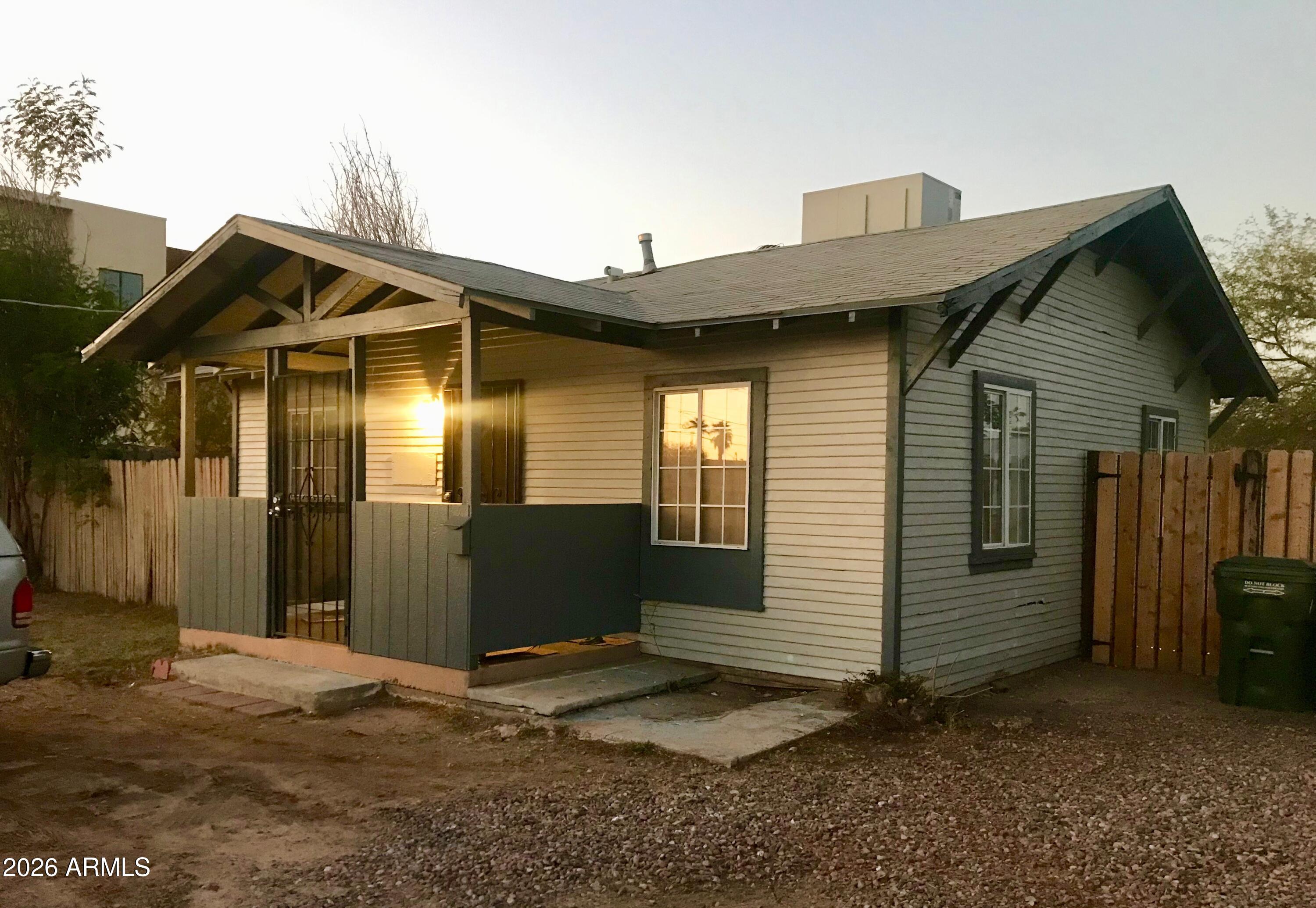 1210 E Highland Avenue — photo