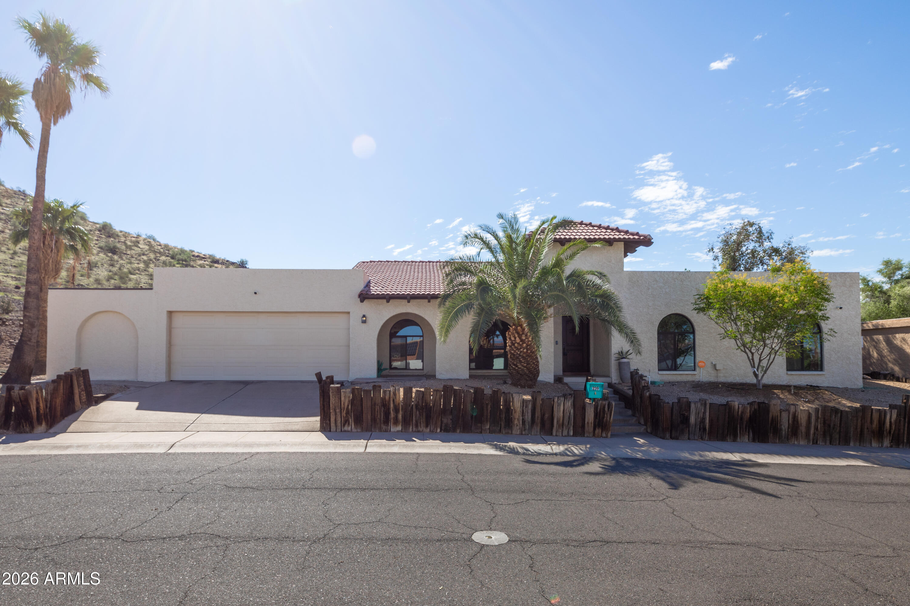 239 E Aster Drive, Phoenix, AZ 85022 — photo 2