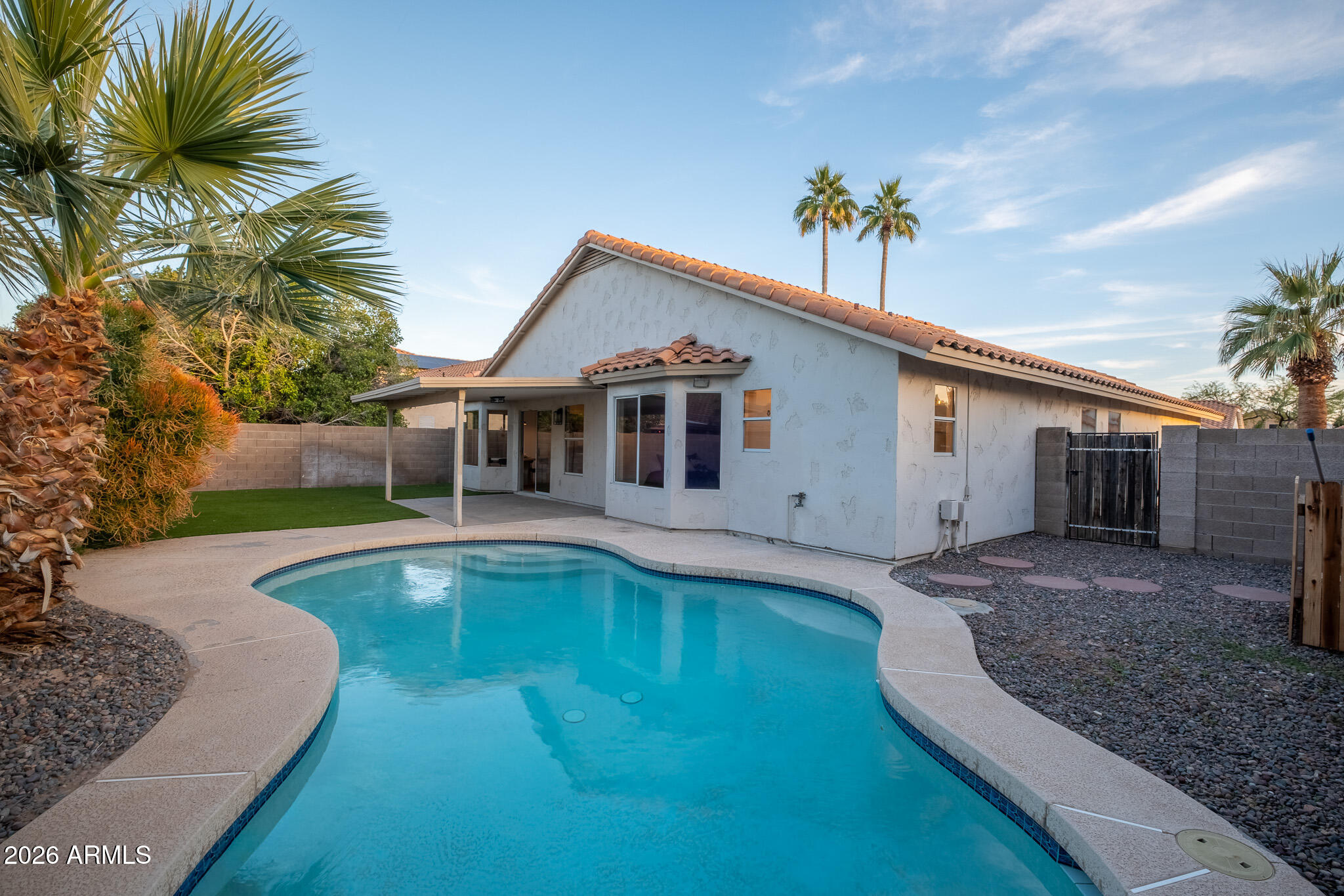 626 W Catclaw Street — photo