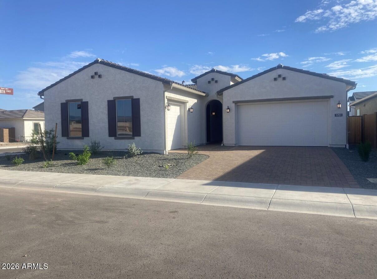1751 E Nadine Way — photo