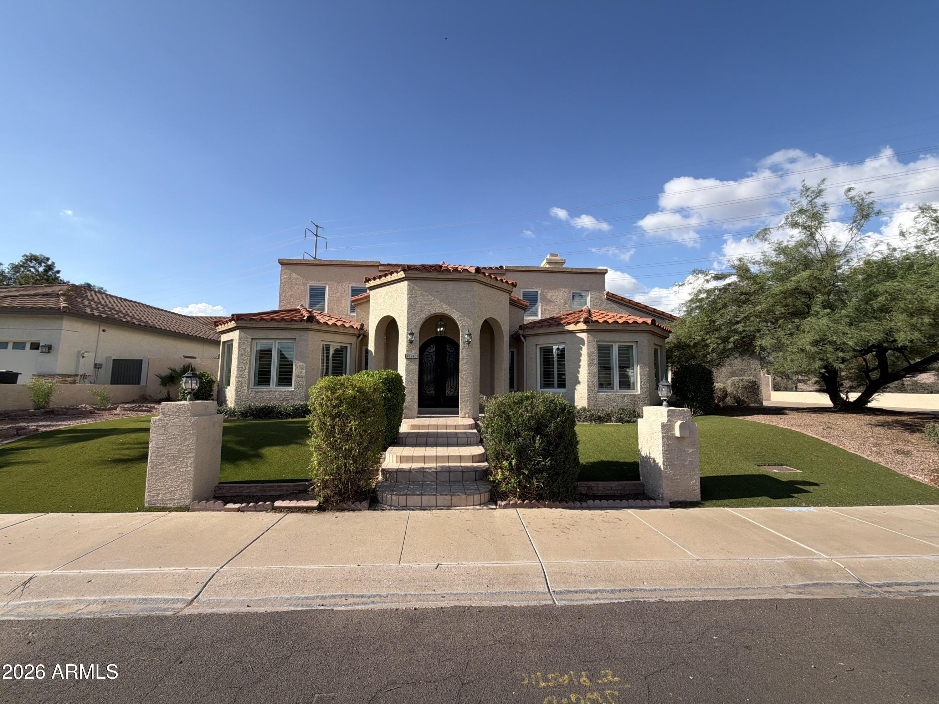 10240 E Cochise Drive — photo