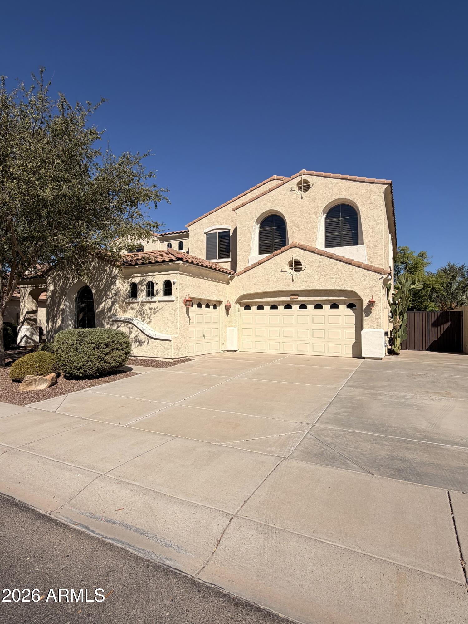 2280 E Indigo Drive — photo